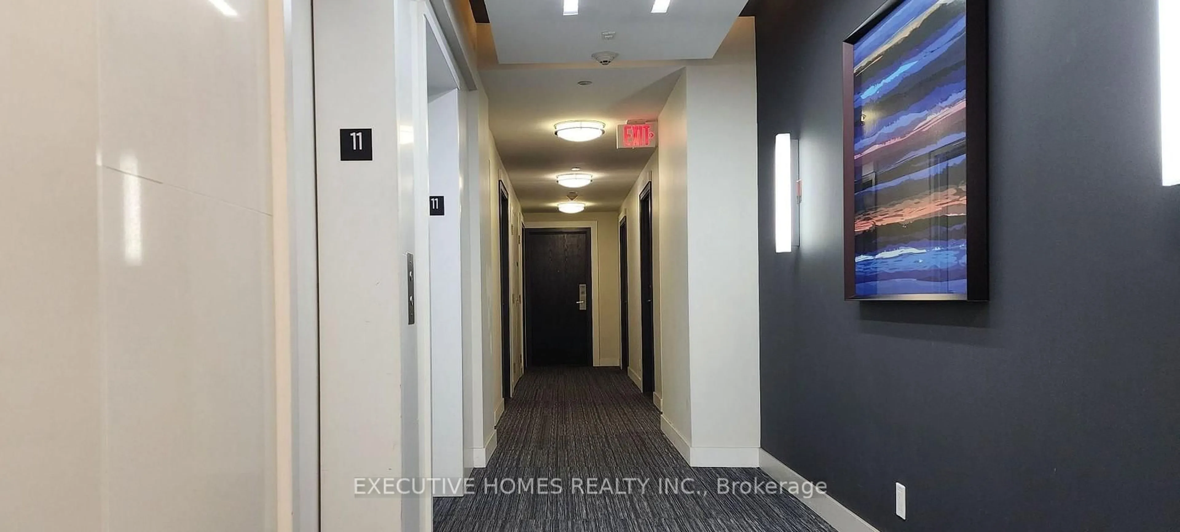 Indoor foyer for 28 Avondale Ave #1110, Toronto Ontario M2N 0K2