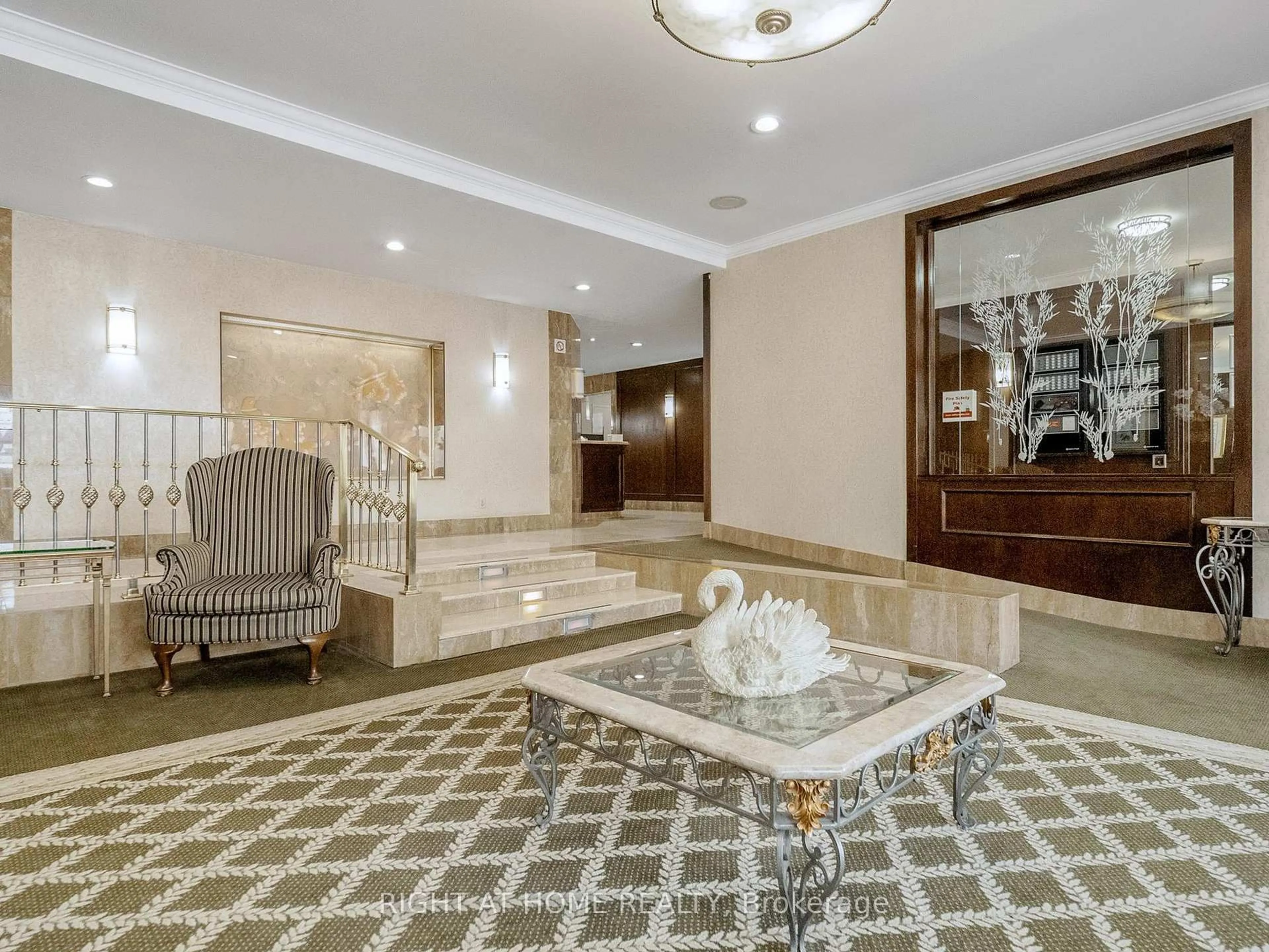 Lobby for 131 Torresdale Ave #908, Toronto Ontario M2R 3T1