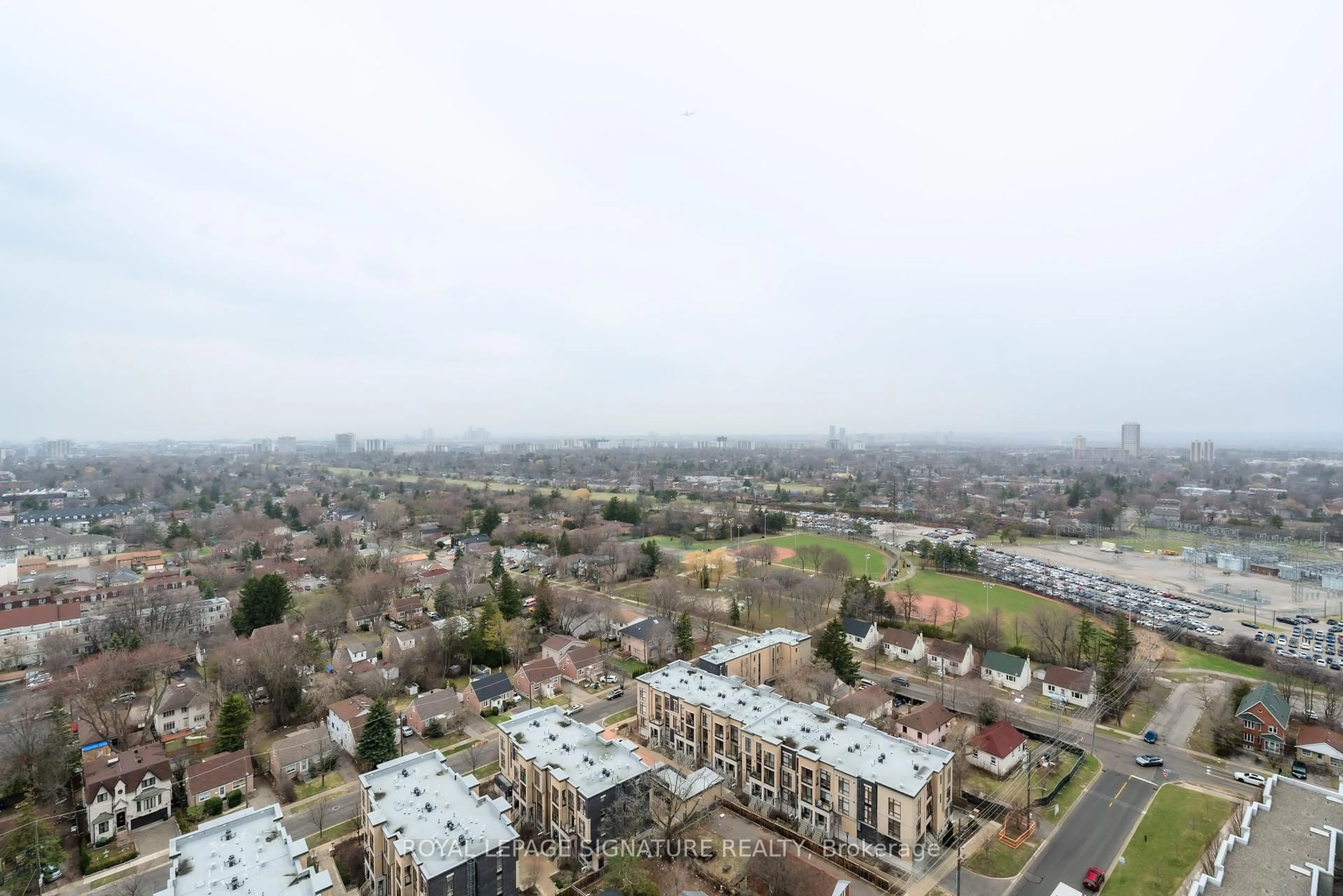 A pic from outside/outdoor area/front of a property/back of a property/a pic from drone, city buildings view from balcony for 15 Greenview Ave #2408, Toronto Ontario M2M 4M7