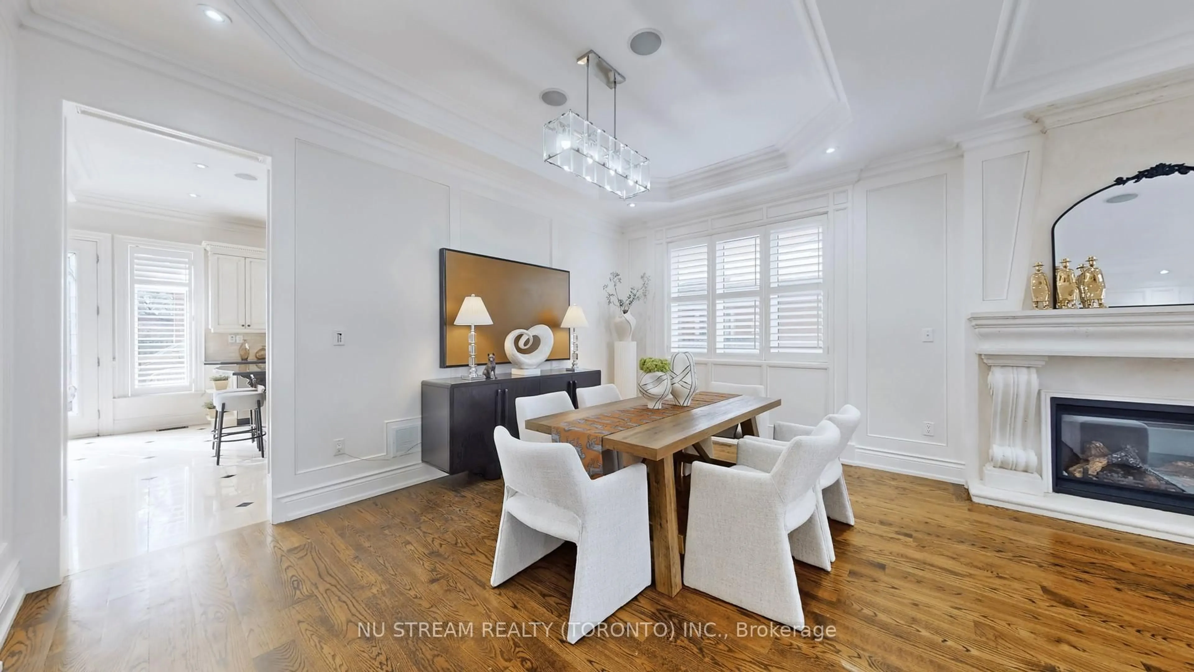 Dining room, wood/laminate floor for 205 Byng Ave, Toronto Ontario M2N 4L2