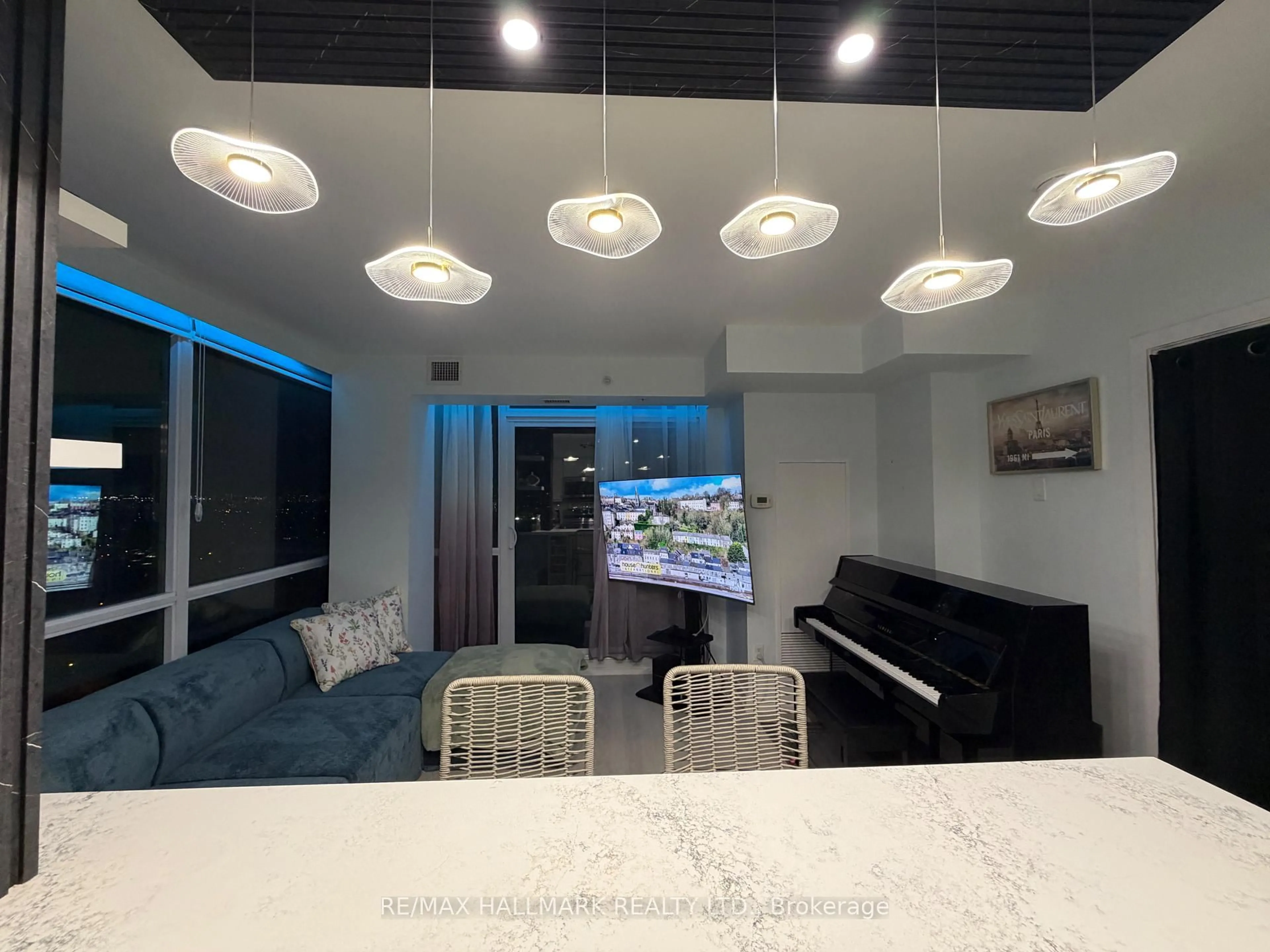 Open concept kitchen, ceramic/tile floor for 5740 Yonge St #1904, Toronto Ontario M2M 0B1