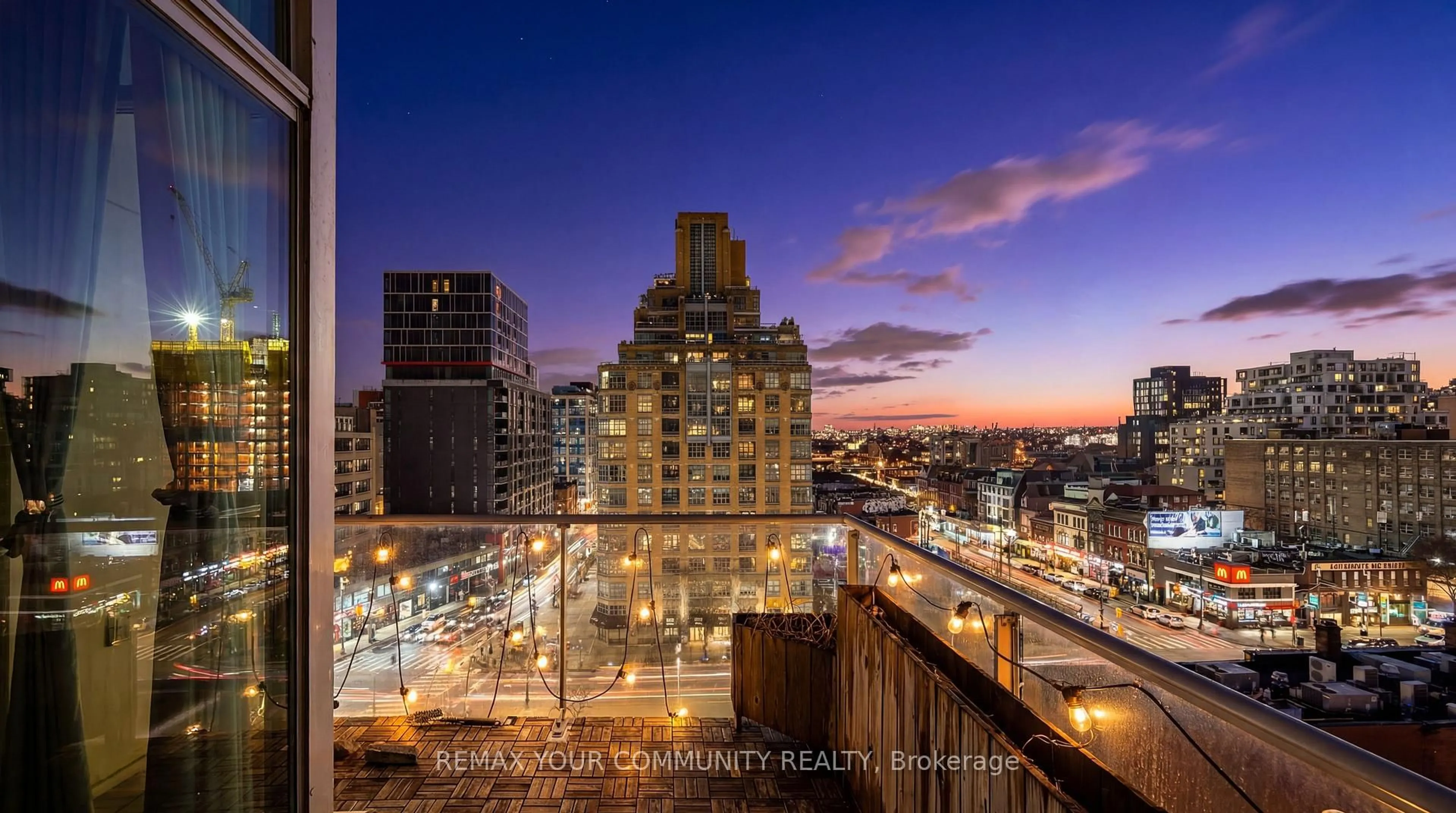 Unknown for 388 Richmond St #913, Toronto Ontario M5V 3P1