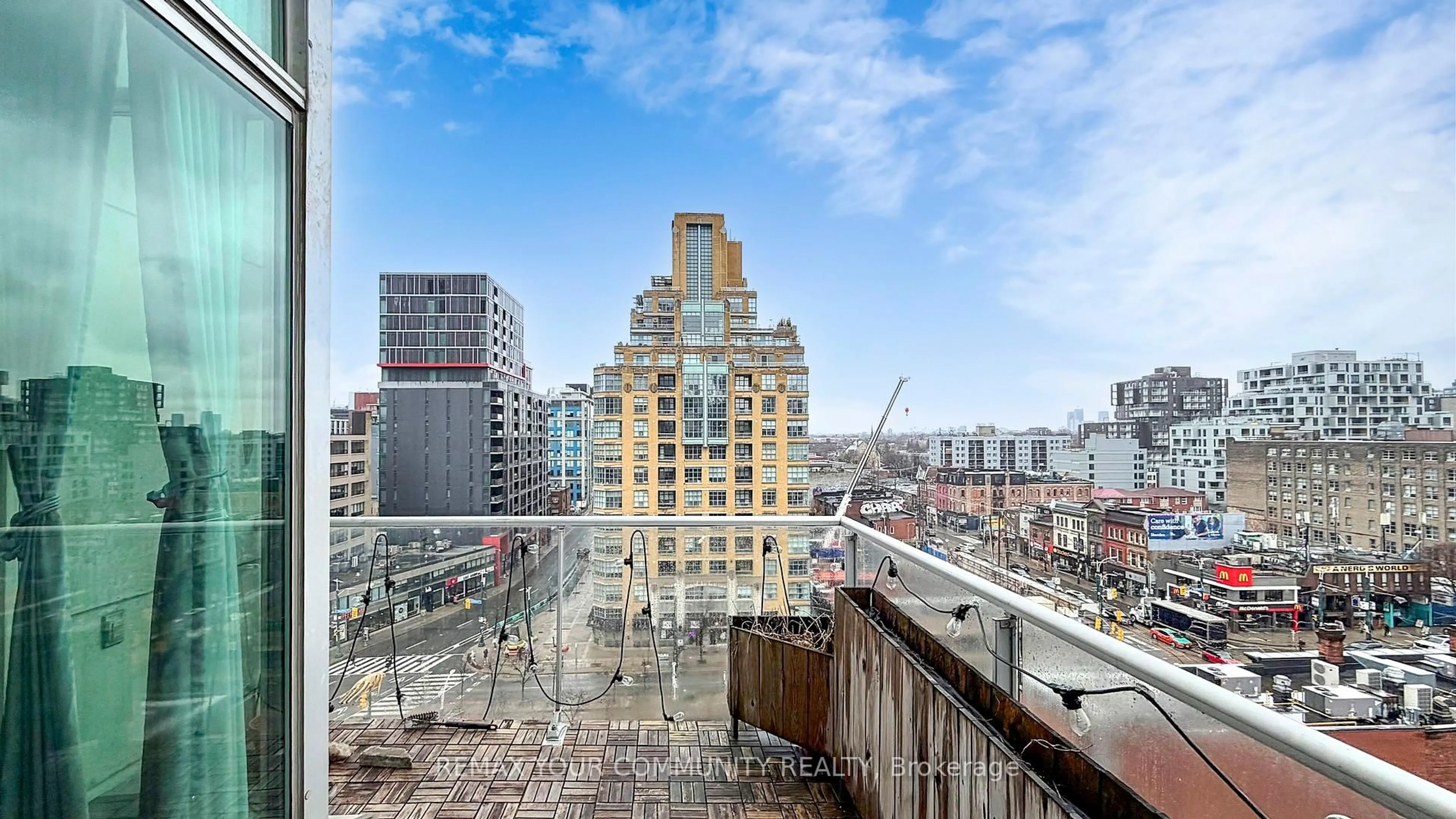 Balcony in the apartment, city buildings view from balcony for 388 Richmond St #913, Toronto Ontario M5V 3P1