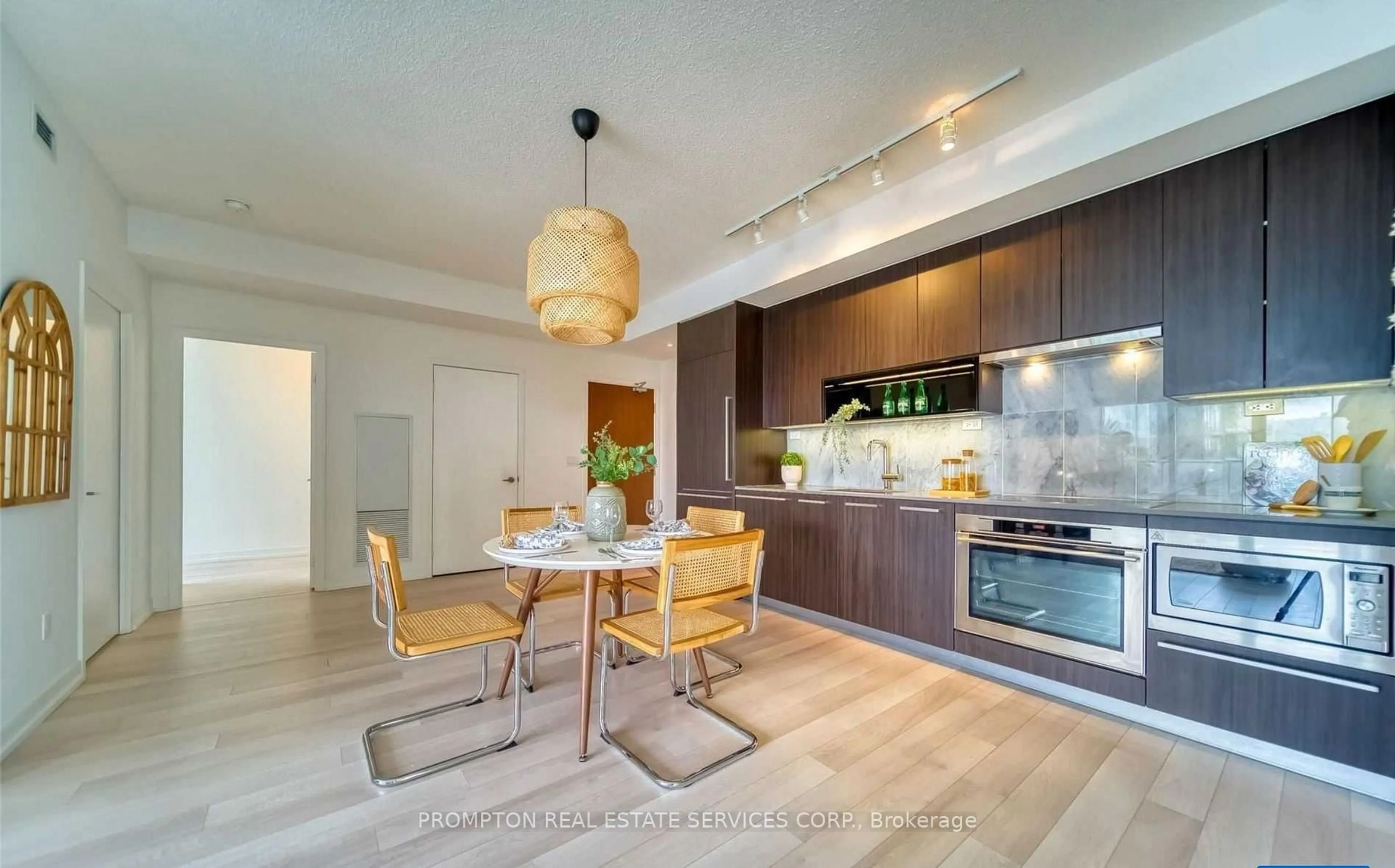 Contemporary kitchen, unknown for 115 Mcmahon Dr #2511, Toronto Ontario M2K 0E3