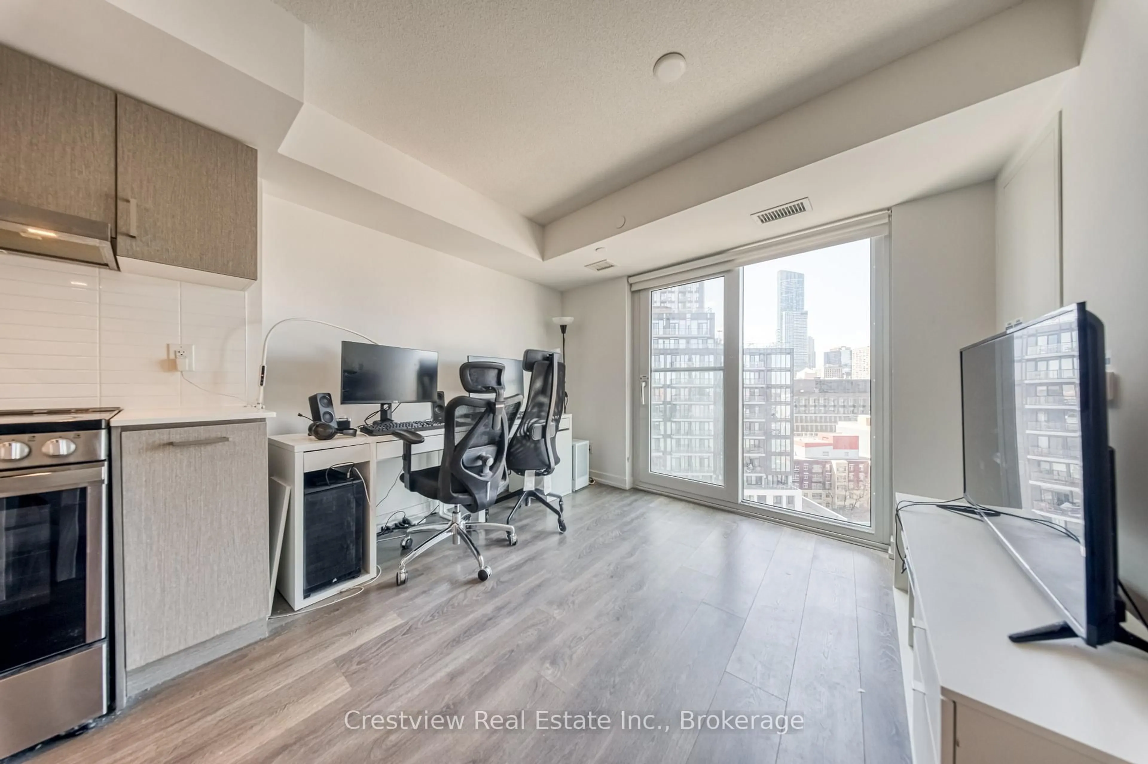 A pic of a room for 219 Dundas St #1908, Toronto Ontario M5A 0V1