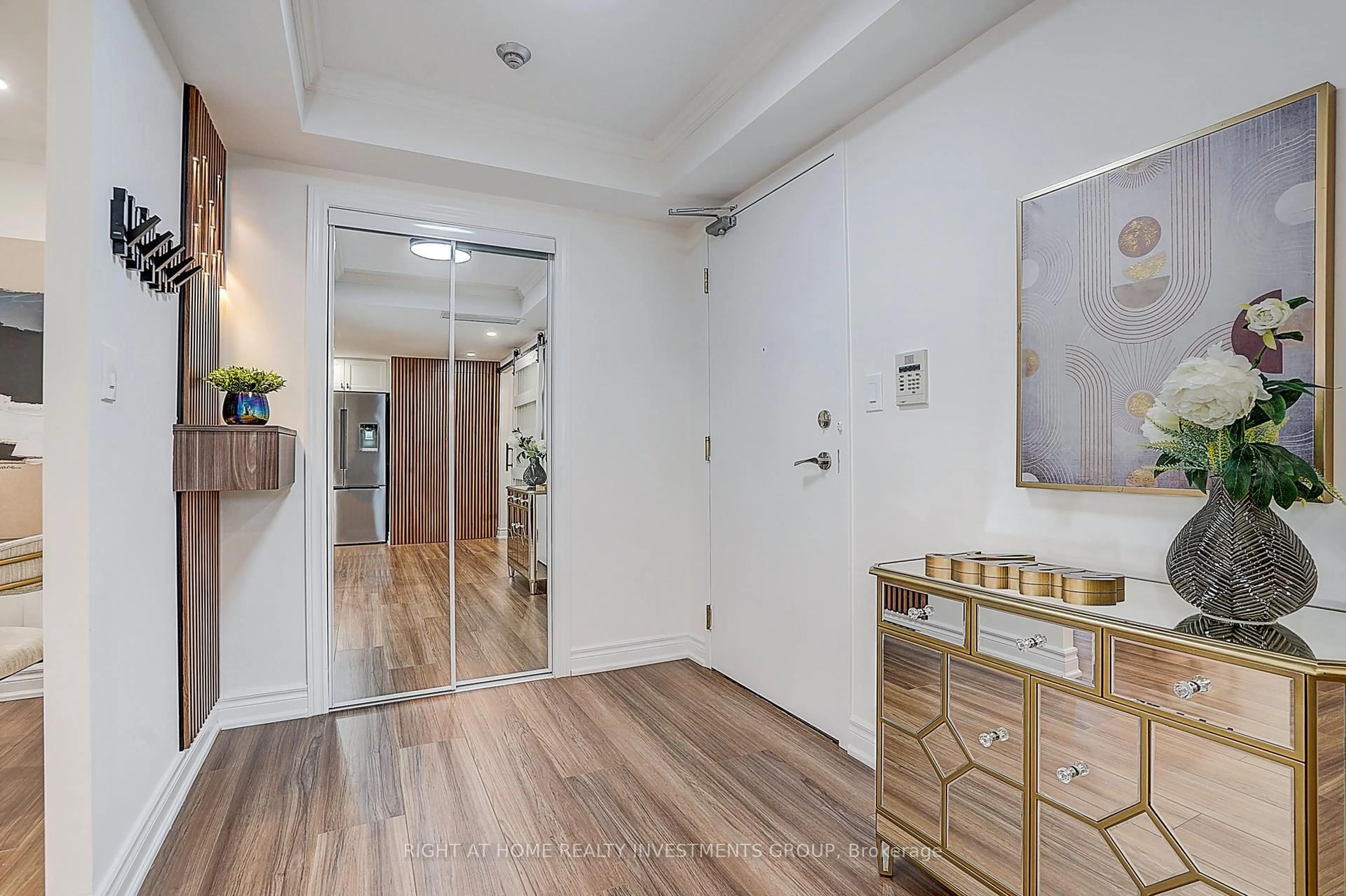 Indoor entryway for 89 Skymark Dr #511, Toronto Ontario M2H 3S6