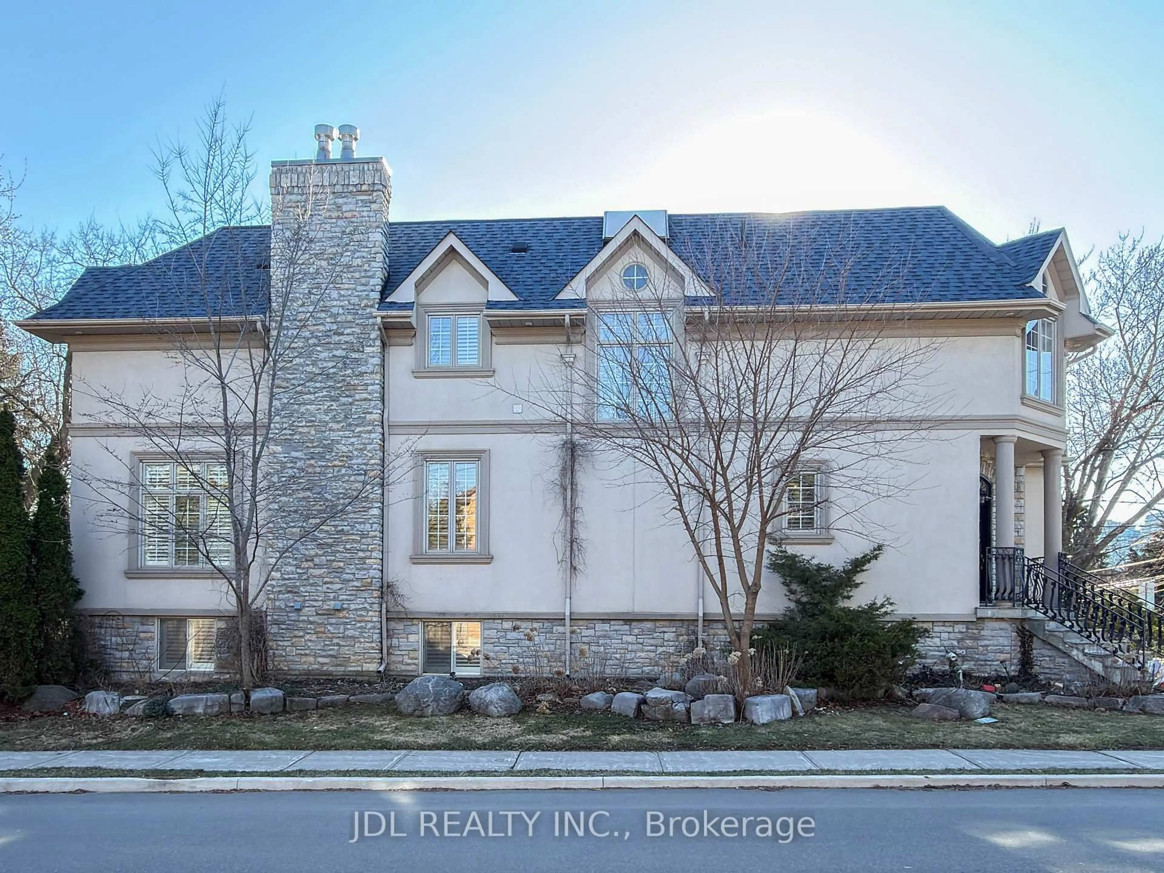 Home with brick exterior material, street for 200 Wilfred Ave, Toronto Ontario M2N 5C9