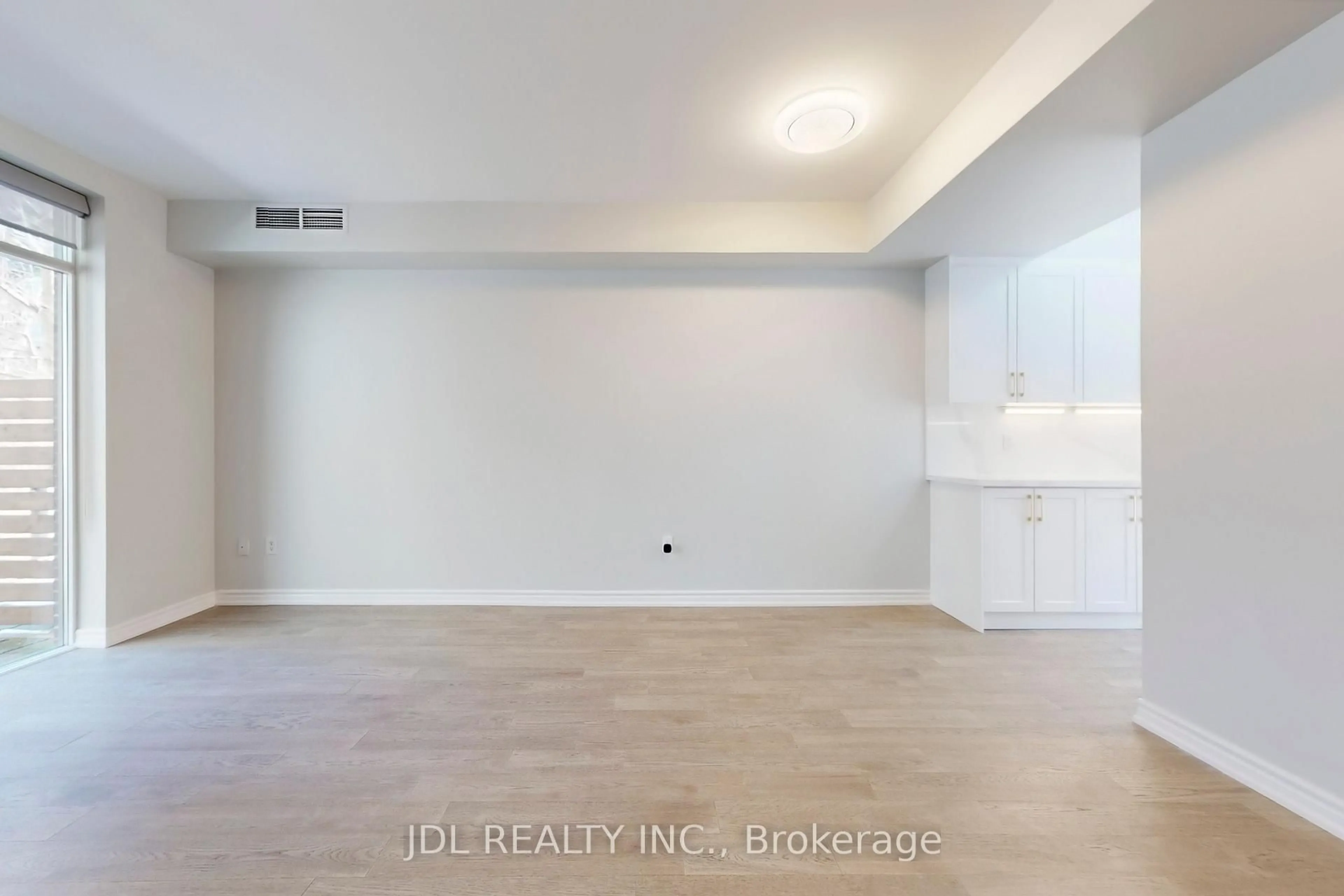 A pic of a room for 31 Brunel Crt #Th8, Toronto Ontario M5V 3Y2