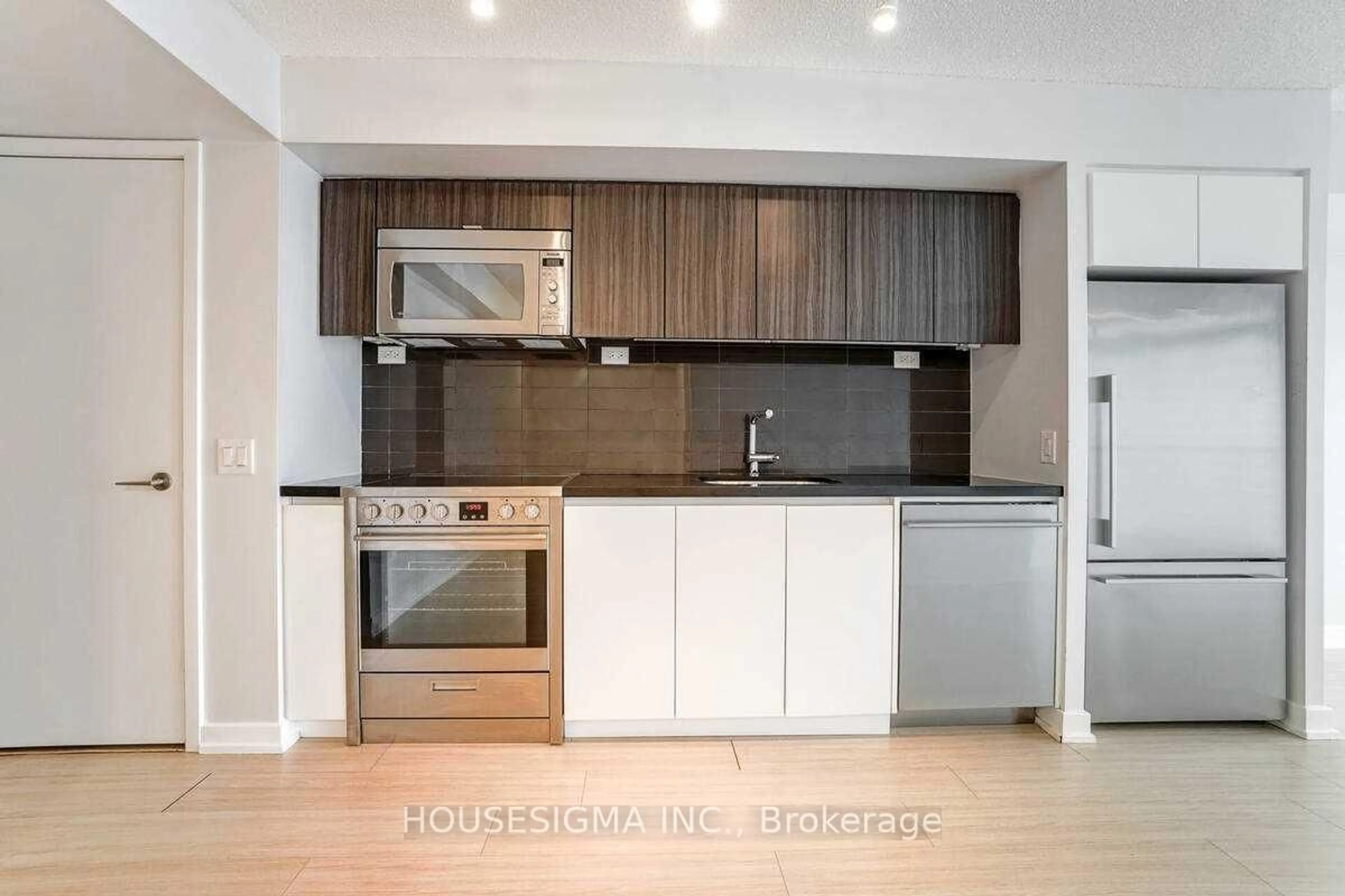 Standard kitchen, wood/laminate floor for 85 Queens Wharf Rd #2503, Toronto Ontario M5V 0J9
