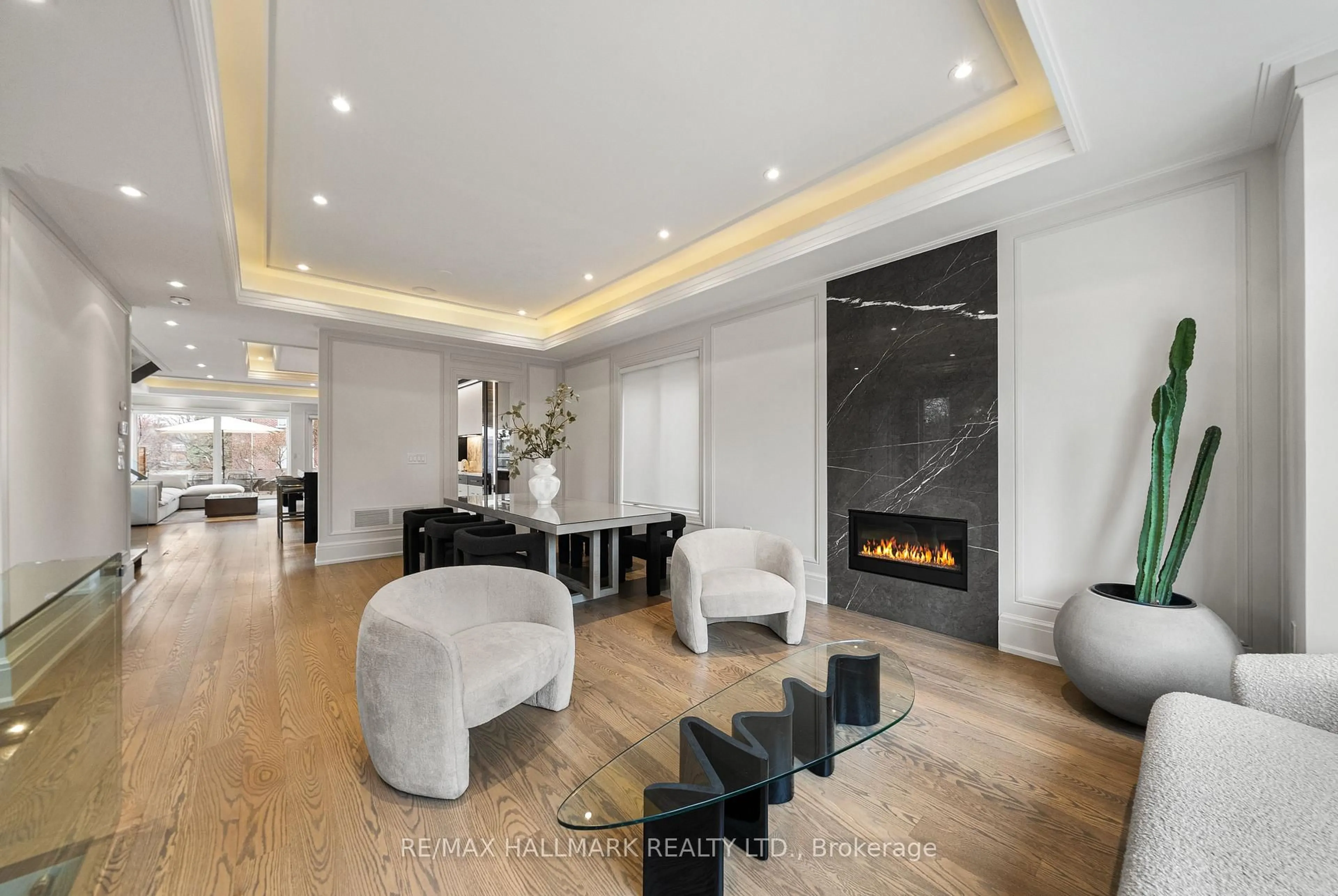 Unknown for 210 Horsham Ave, Toronto Ontario M2N 2A5