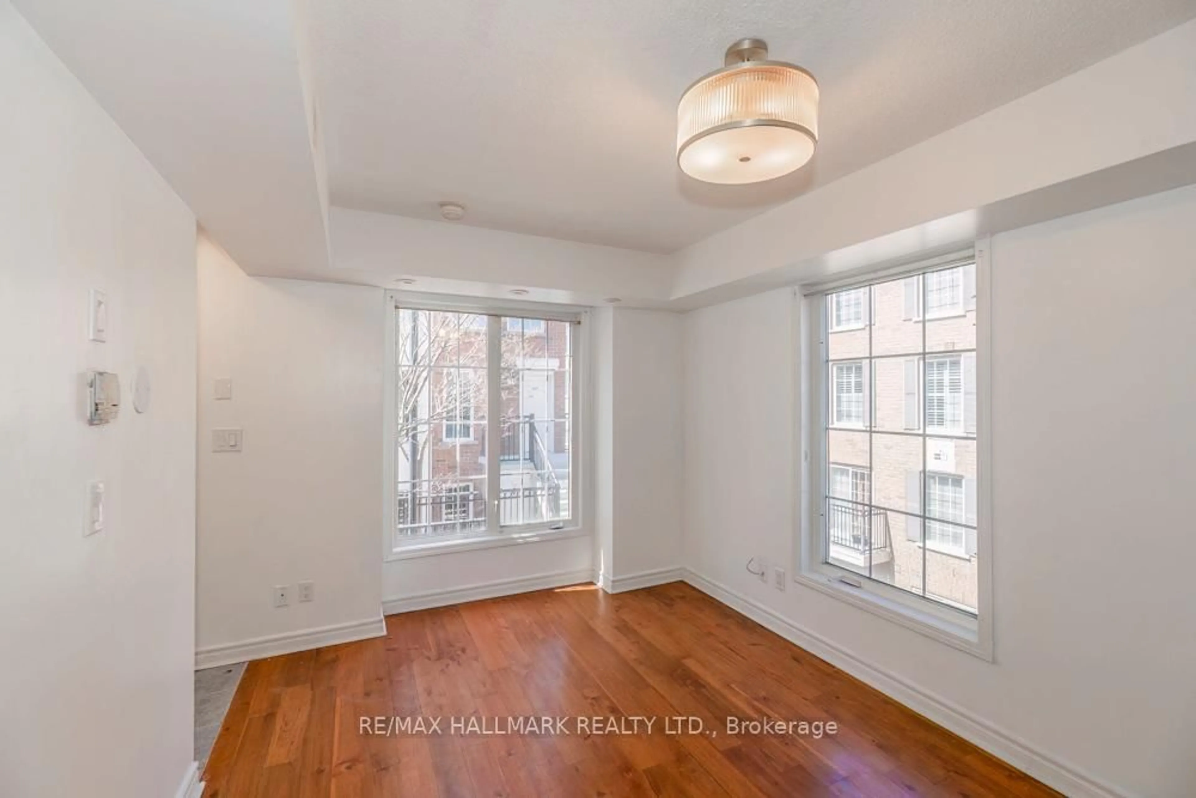 A pic of a room for 5 Everson Dr #761, Toronto Ontario M2N 7C3