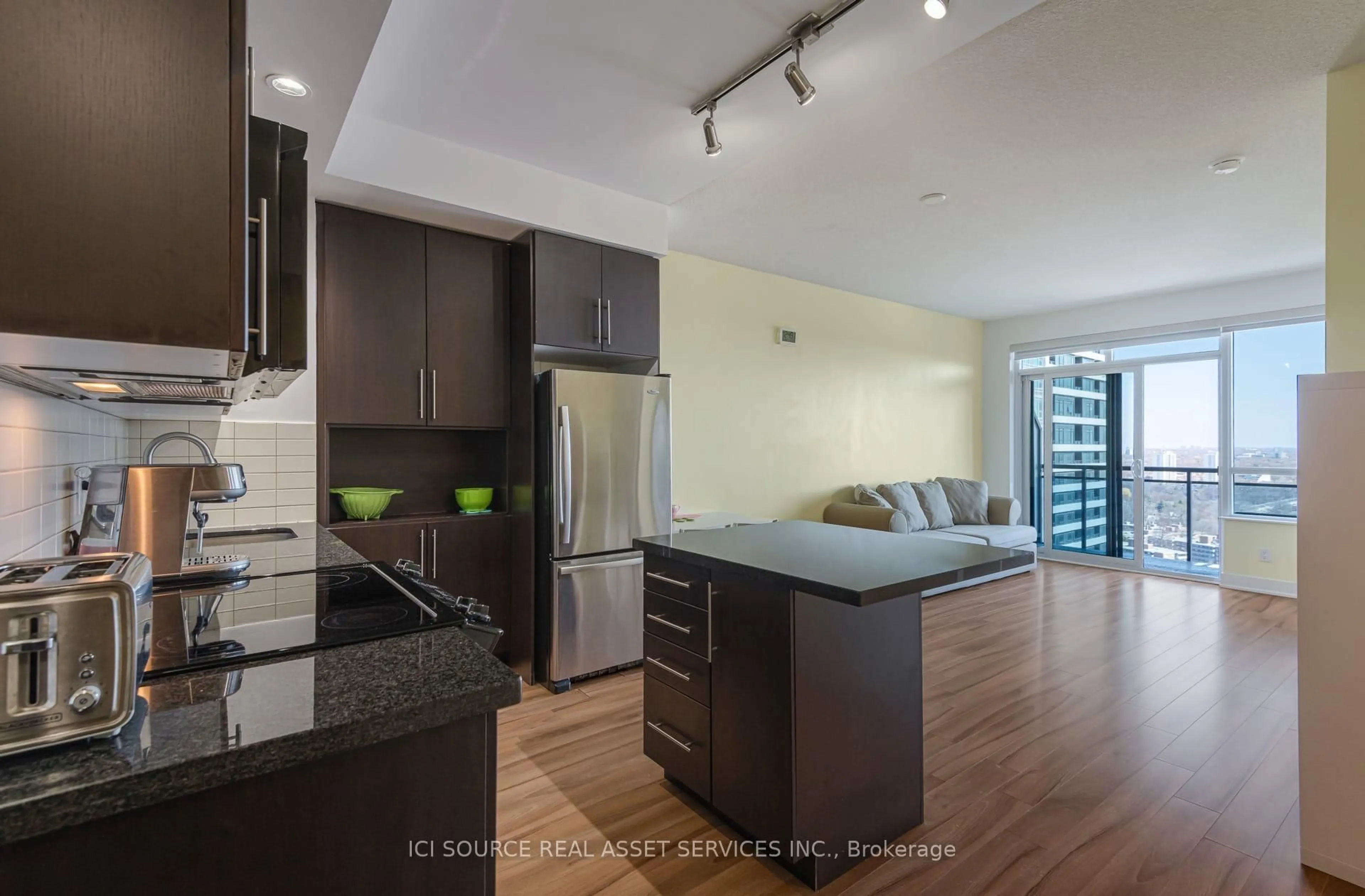 Open concept kitchen, unknown for 28 Linden St #2303, Toronto Ontario M4Y 0A4