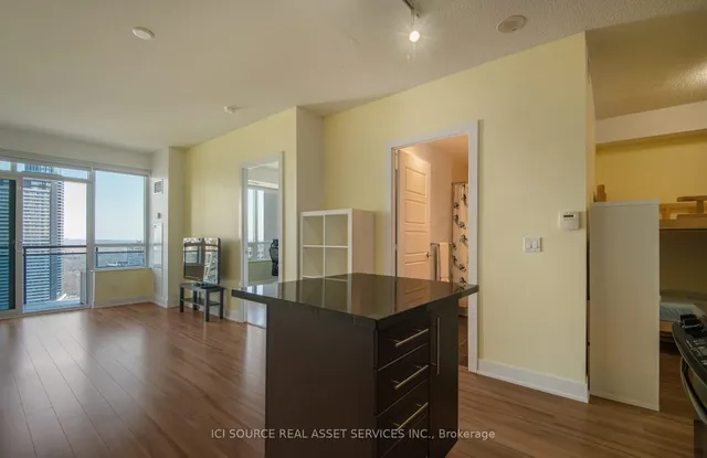 28 Linden St #2303, Toronto 2