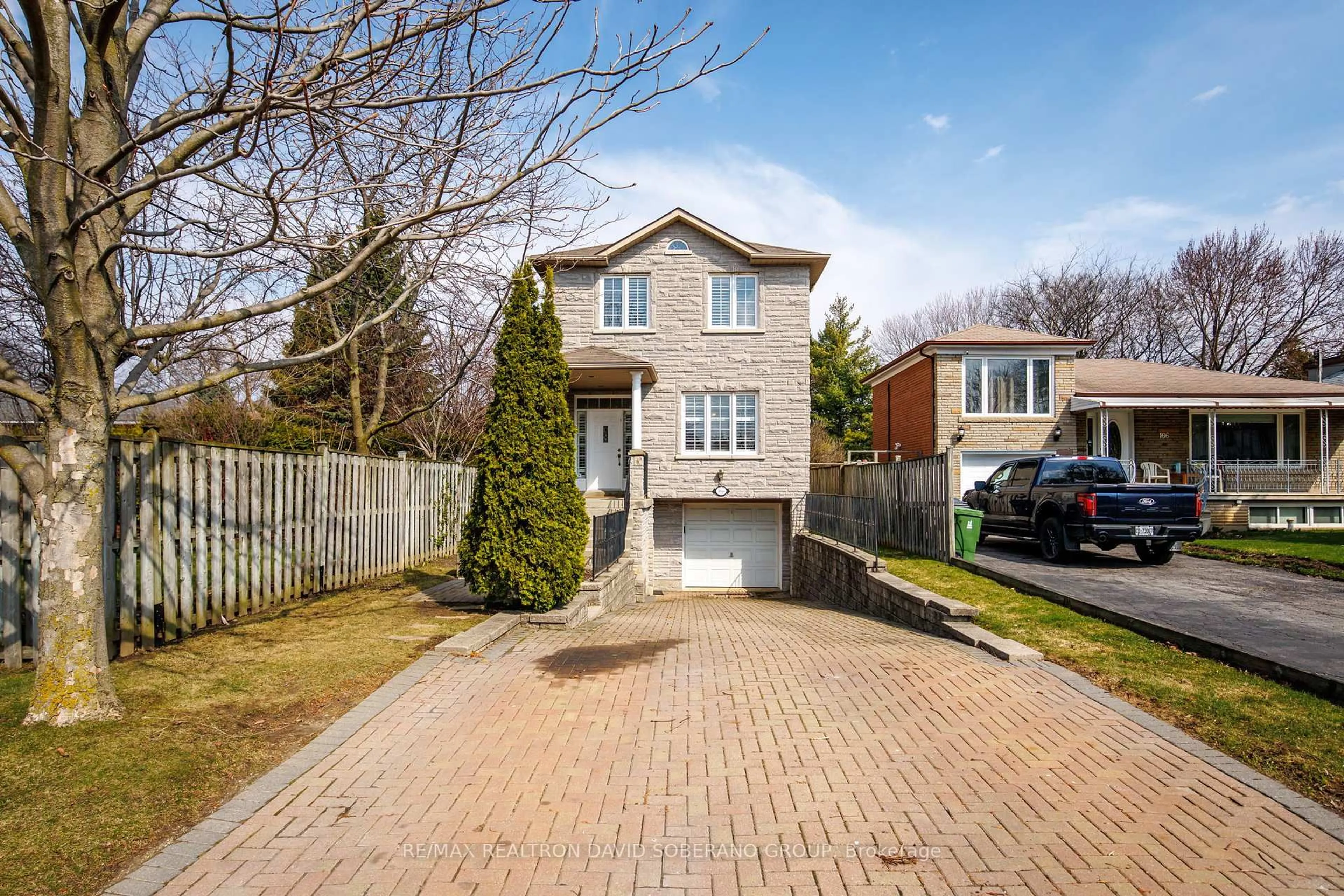 A pic from outside/outdoor area/front of a property/back of a property/a pic from drone, street for 168 Clanton Park Rd, Toronto Ontario M3H 2E7