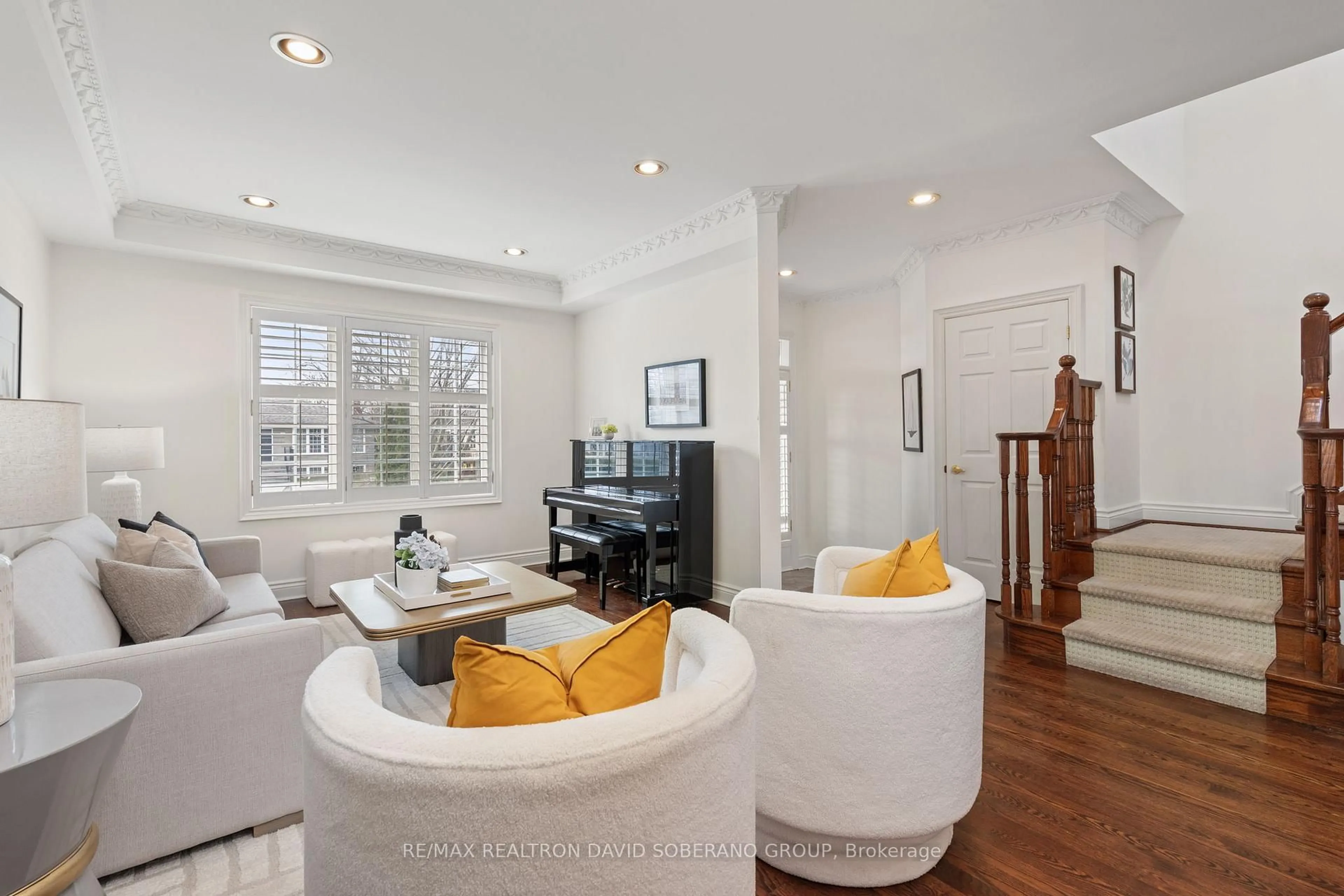 Living room with furniture, unknown for 168 Clanton Park Rd, Toronto Ontario M3H 2E7