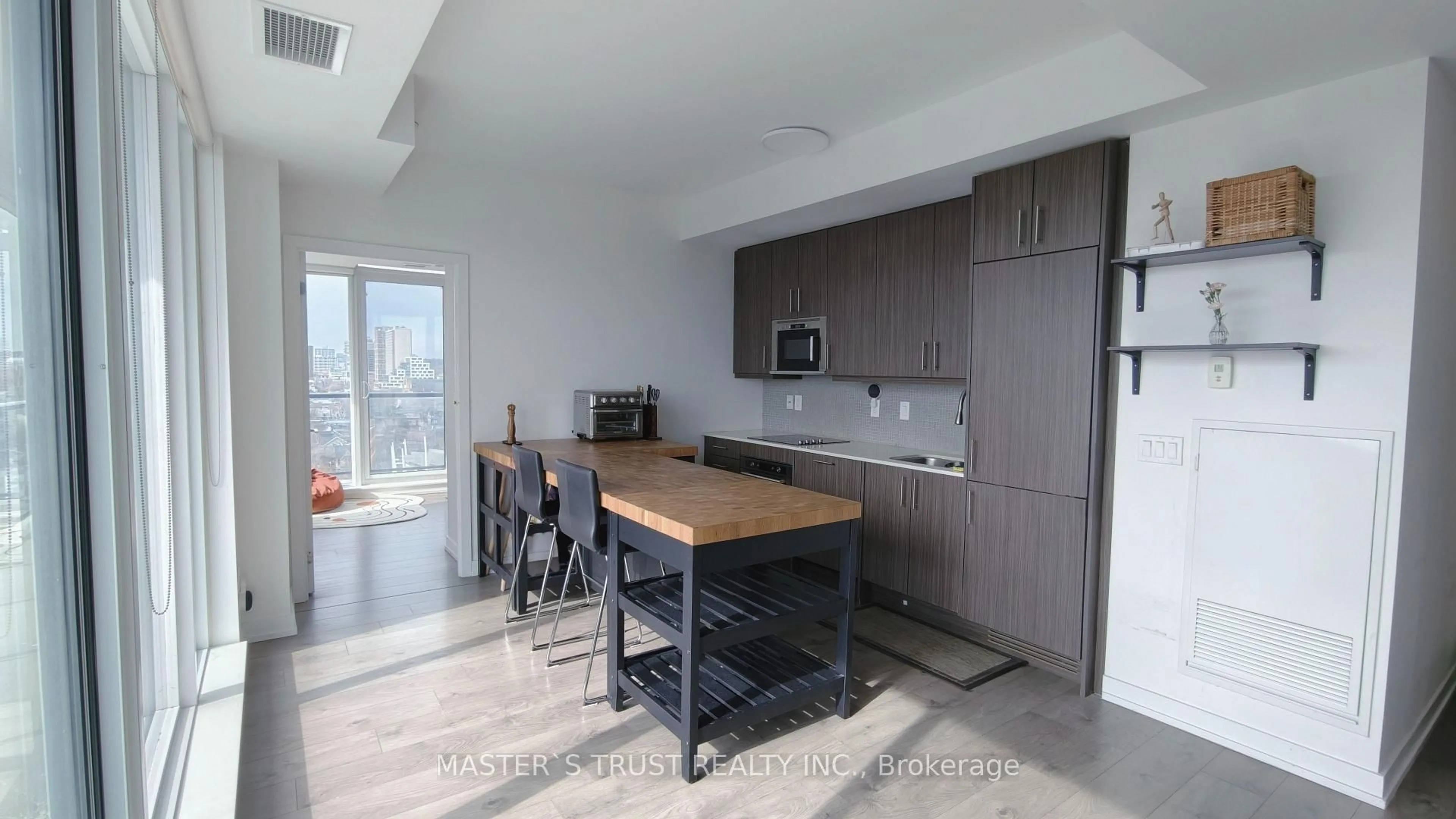 Open concept kitchen, unknown for 297 College St #1517, Toronto Ontario M5T 0C2