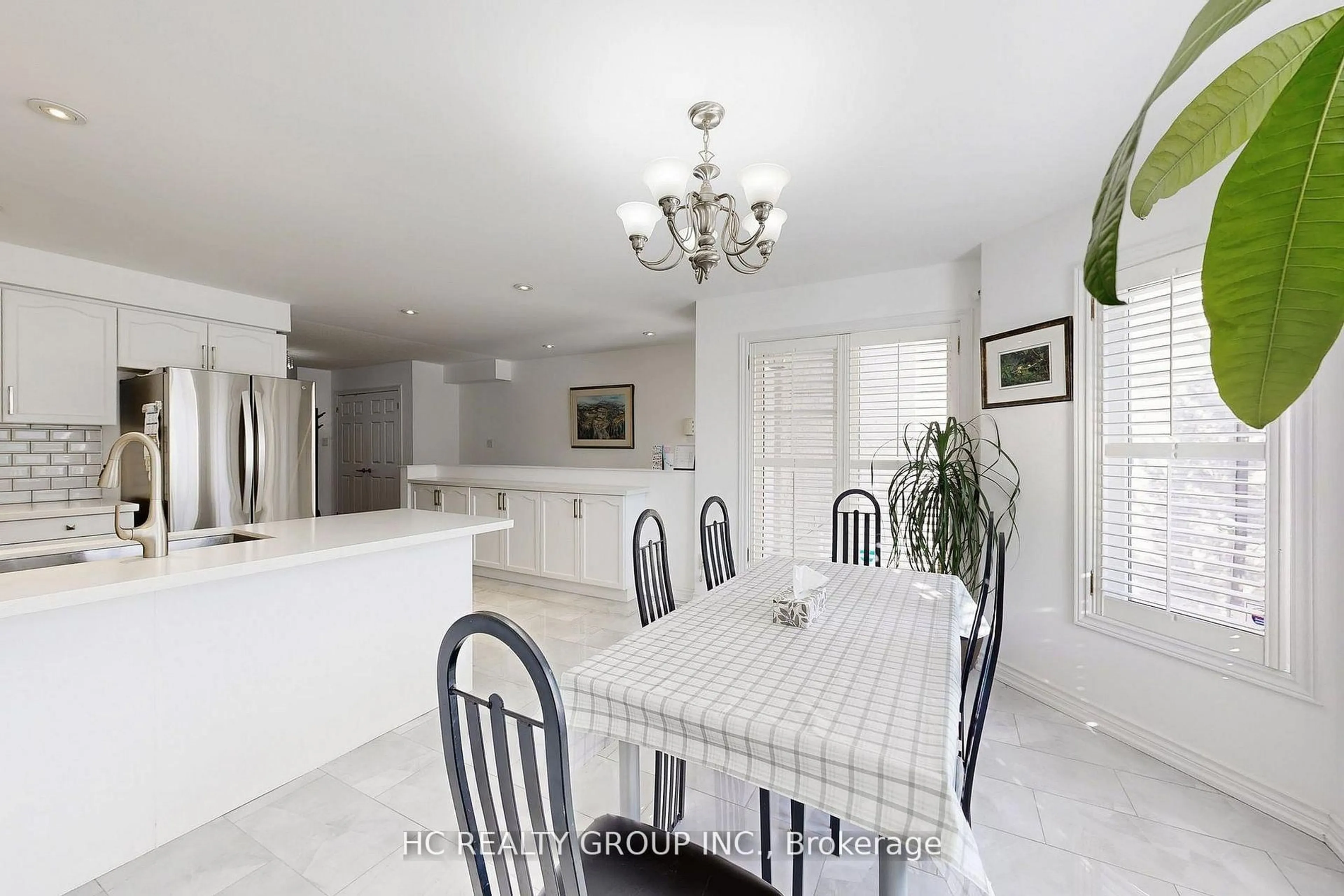 Unknown for 204B Finch Ave, Toronto Ontario M2N 4R9