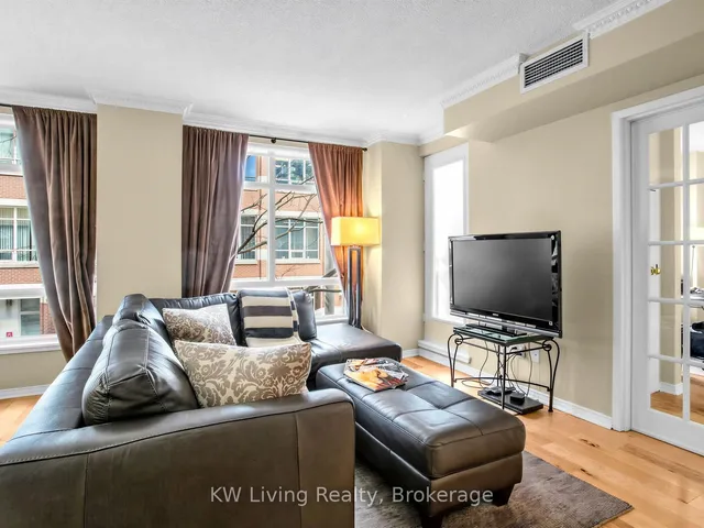 99 Hayden St #208, Toronto 4