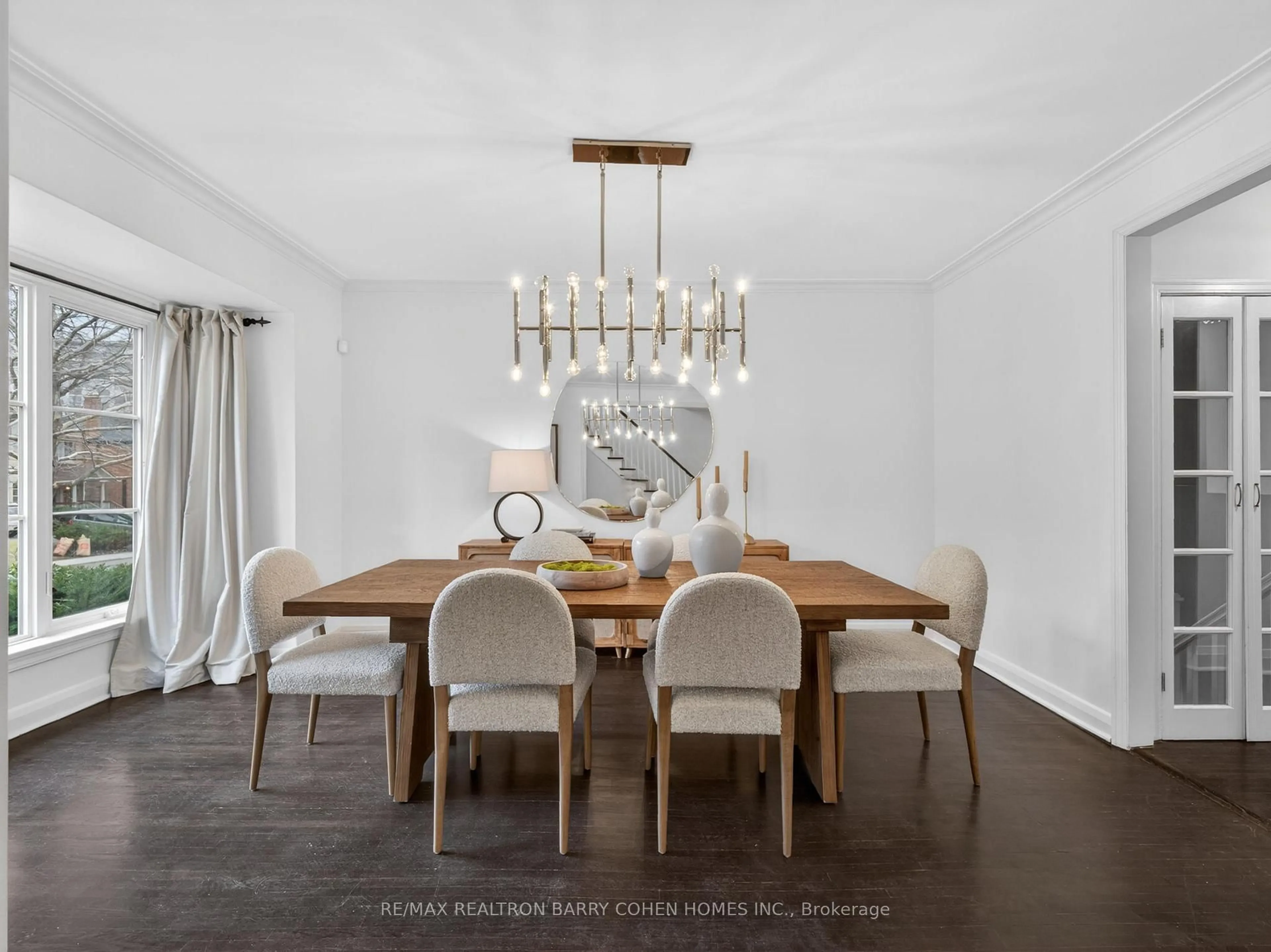 Dining room, wood/laminate floor for 612 Vesta Dr, Toronto Ontario M5N 1H9