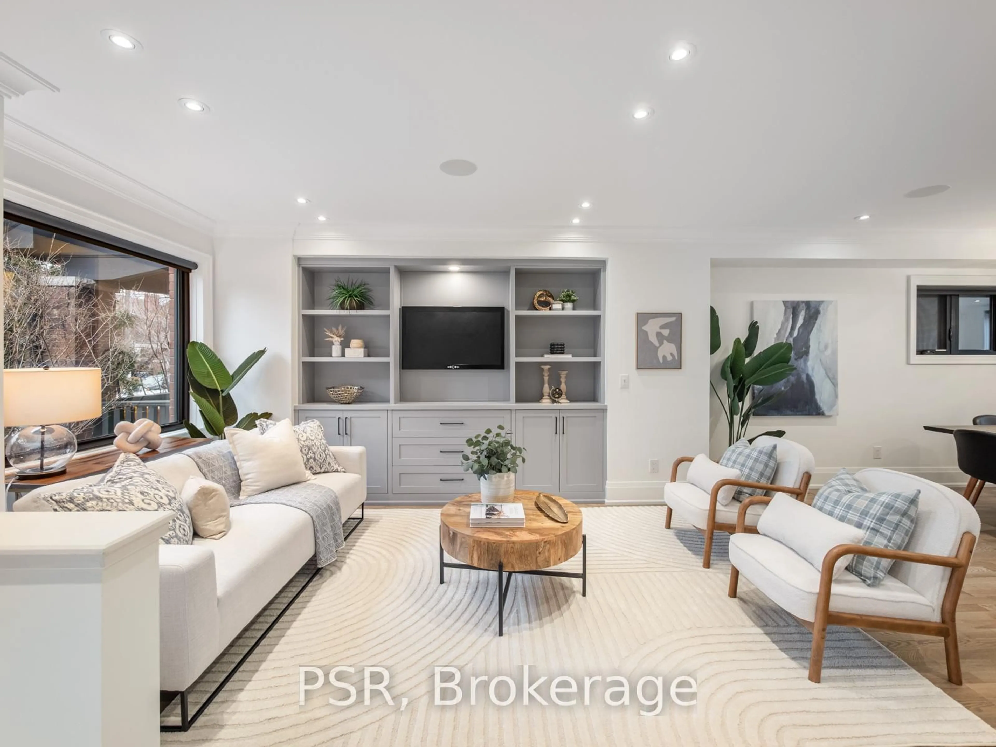 Living room with furniture, unknown for 163 Arlington Ave, Toronto Ontario M6C 2Z3