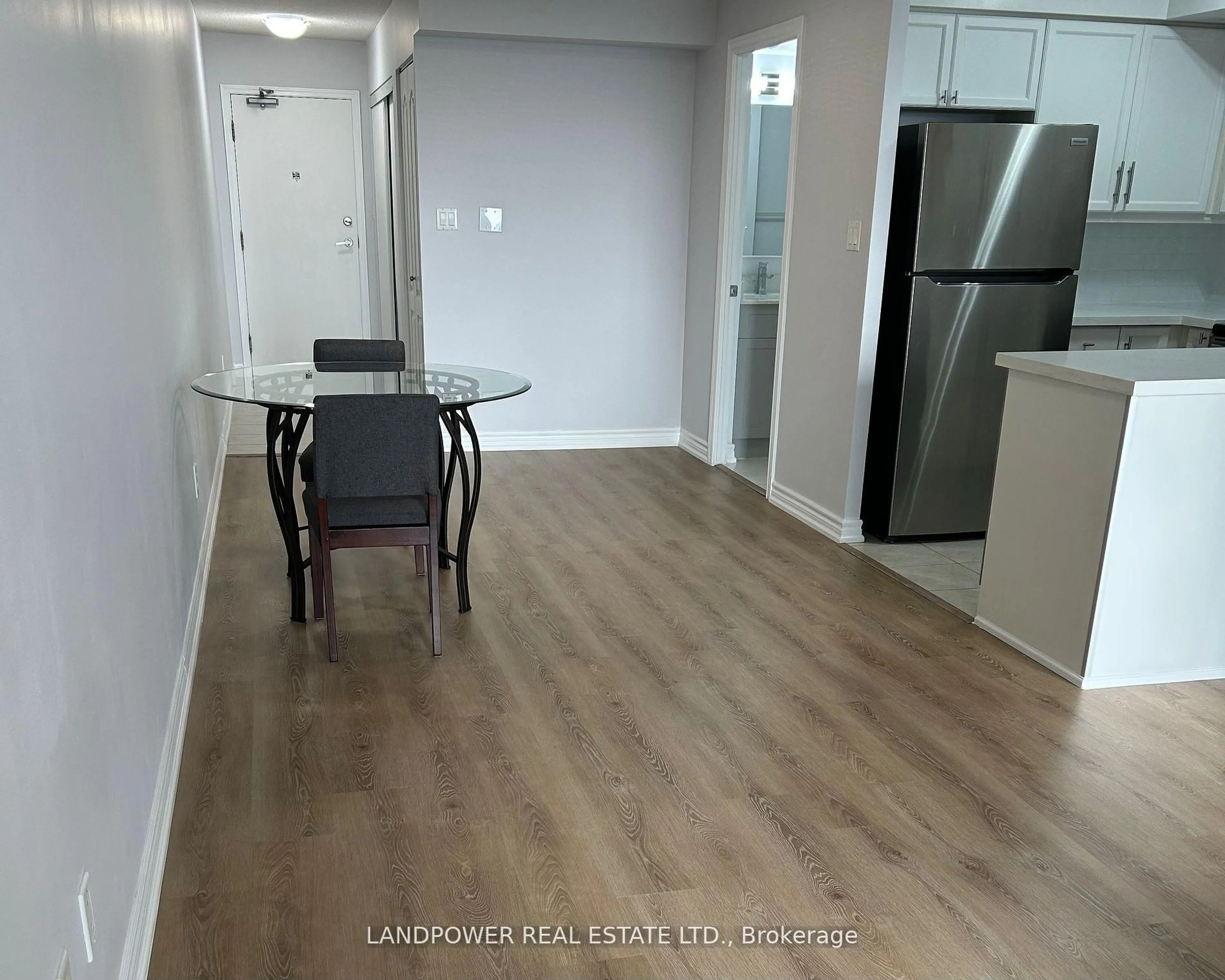 A pic of a room for 1 Rean Dr #713, Toronto Ontario M2K 3C1