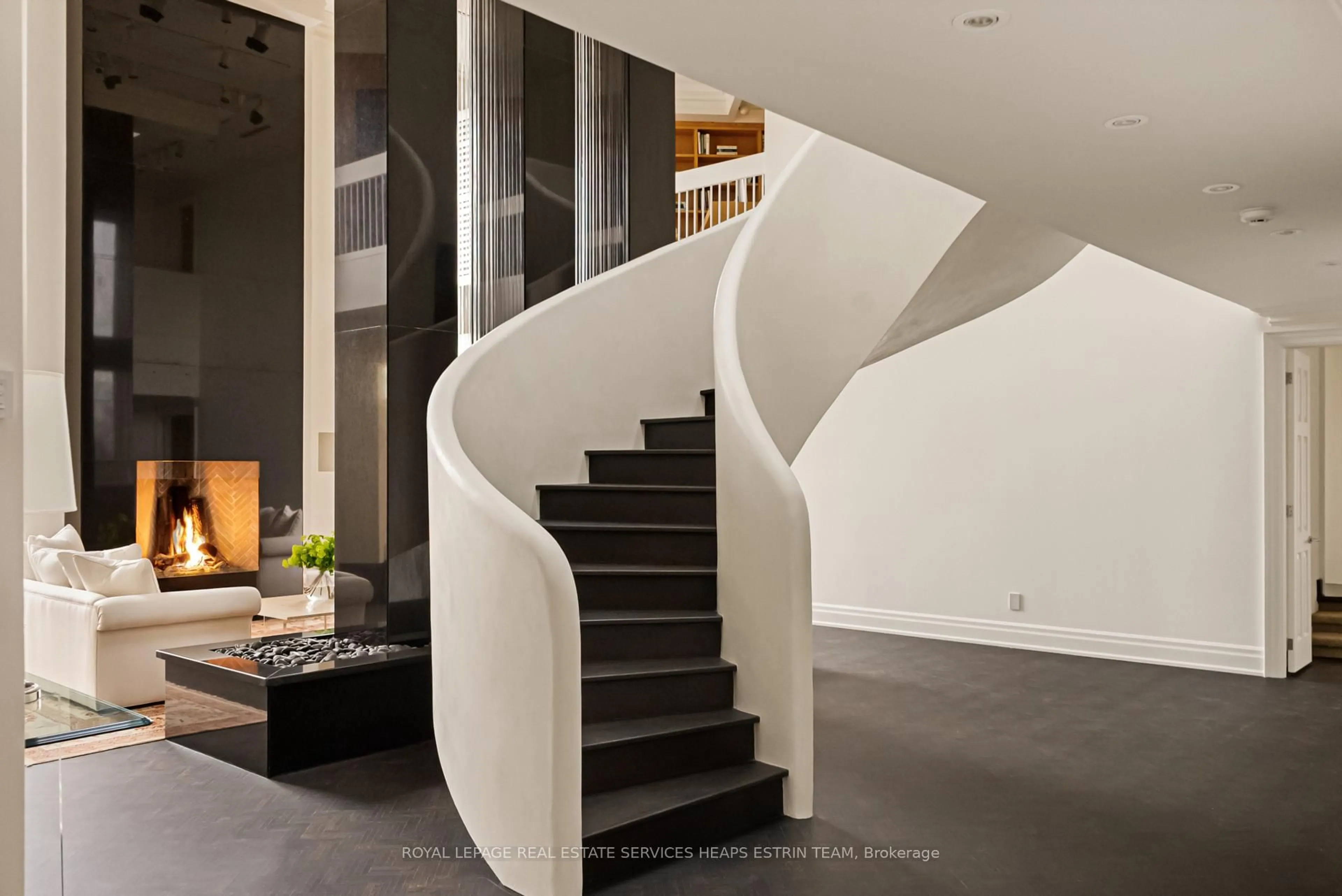 Stairs for 2 Lynwood Ave #PH1, Toronto Ontario M4V 1K2