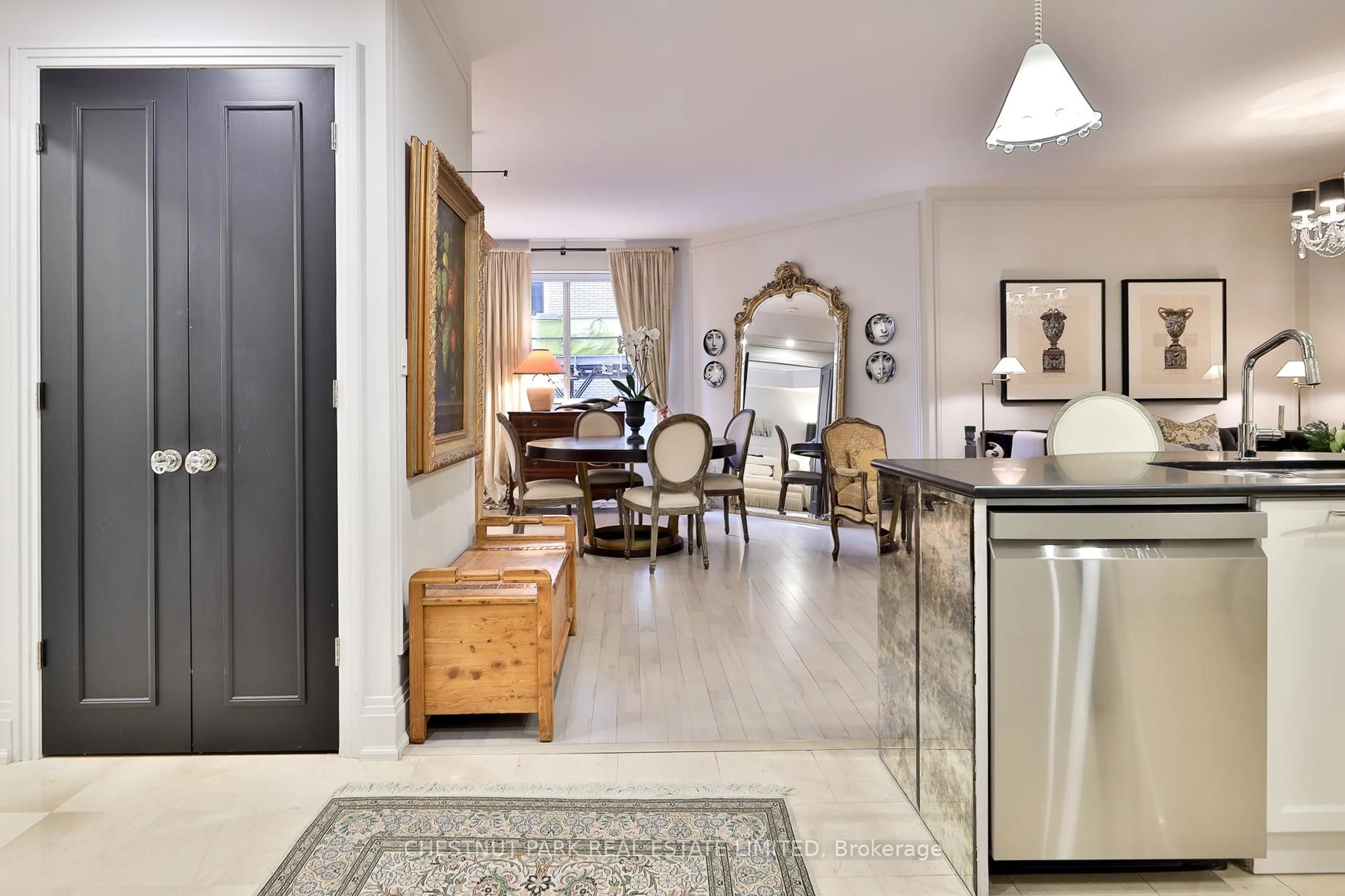 Unknown for 99 Avenue Rd #508, Toronto Ontario M5R 2G5