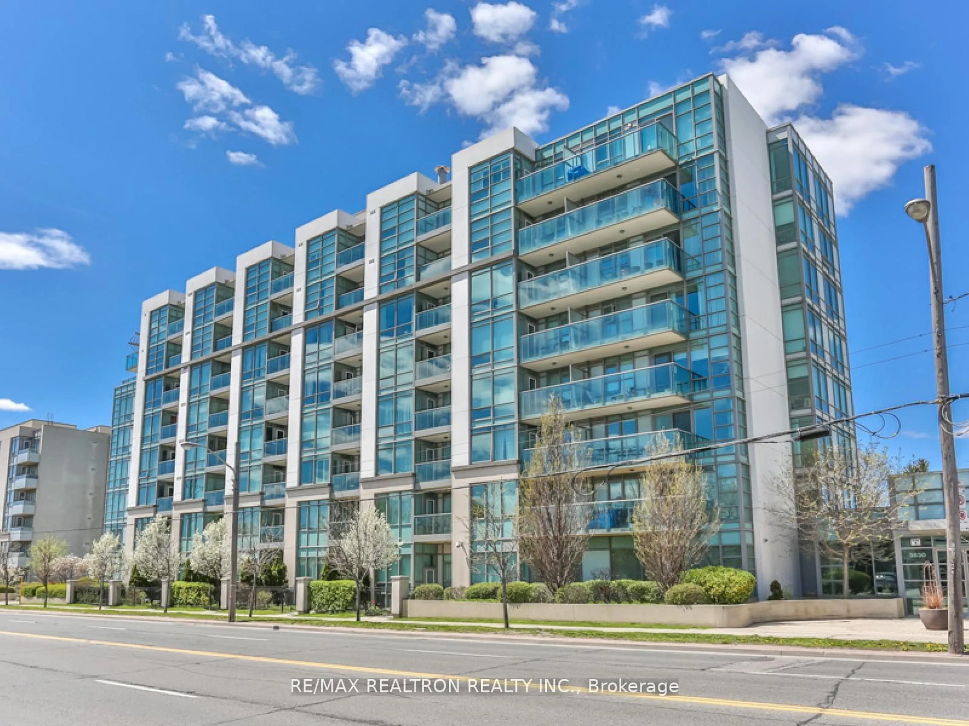 Unknown for 3830 Bathurst St #512, Toronto Ontario M3H 6C5