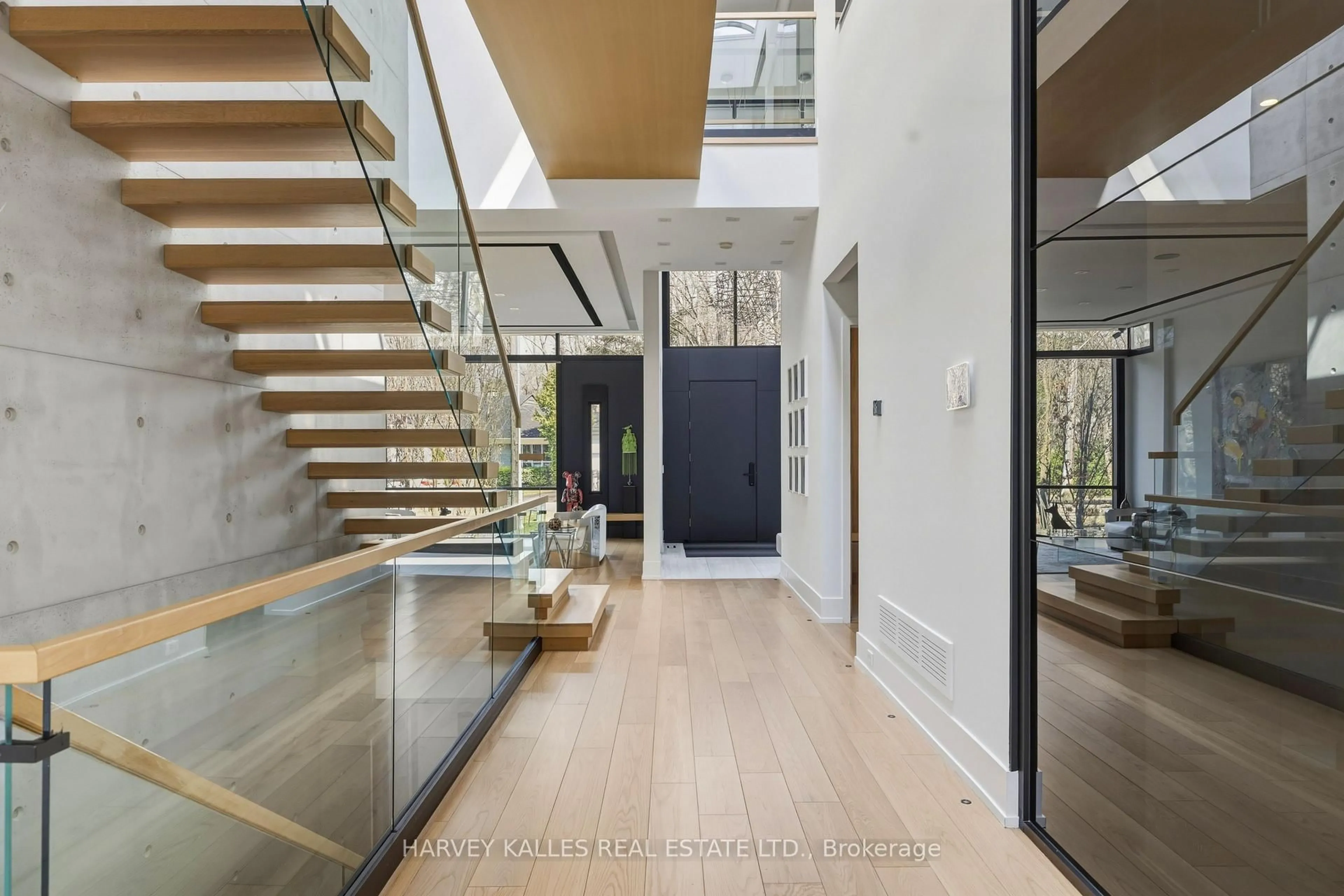 Unknown for 12 Winton Rd, Toronto Ontario M4N 3E3