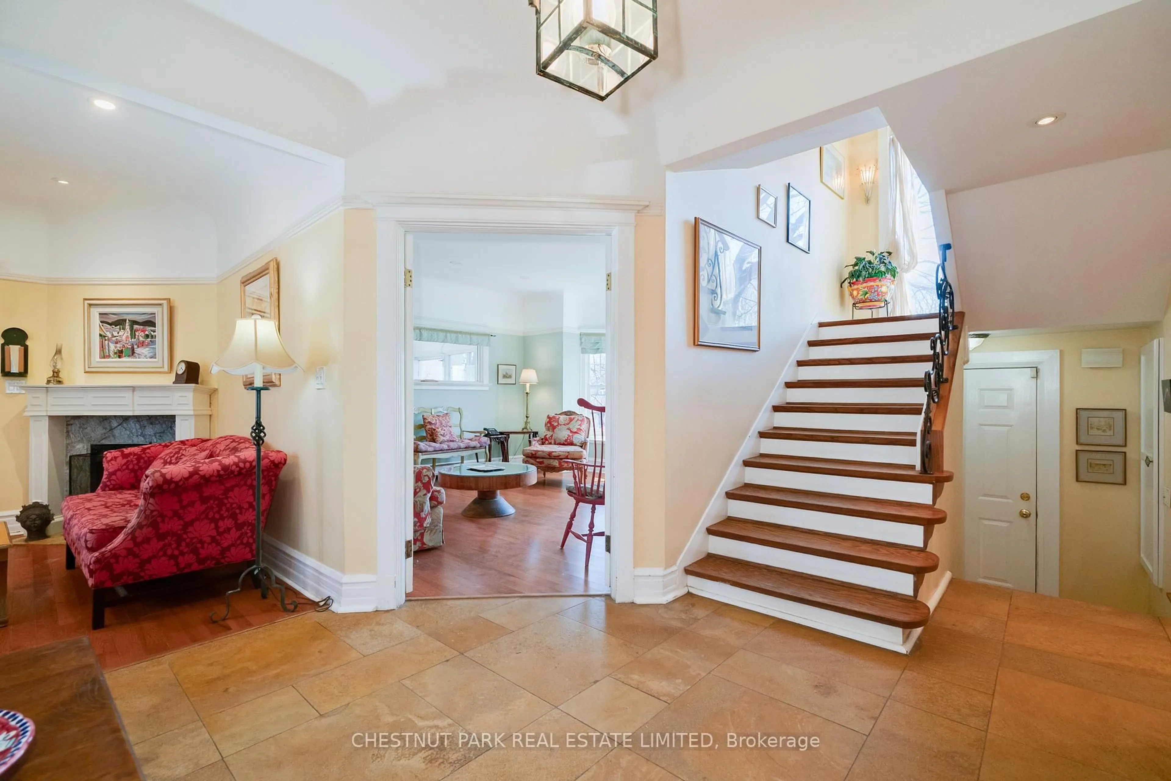 Indoor entryway for 56 Poplar Plains Rd, Toronto Ontario M4V 2M8