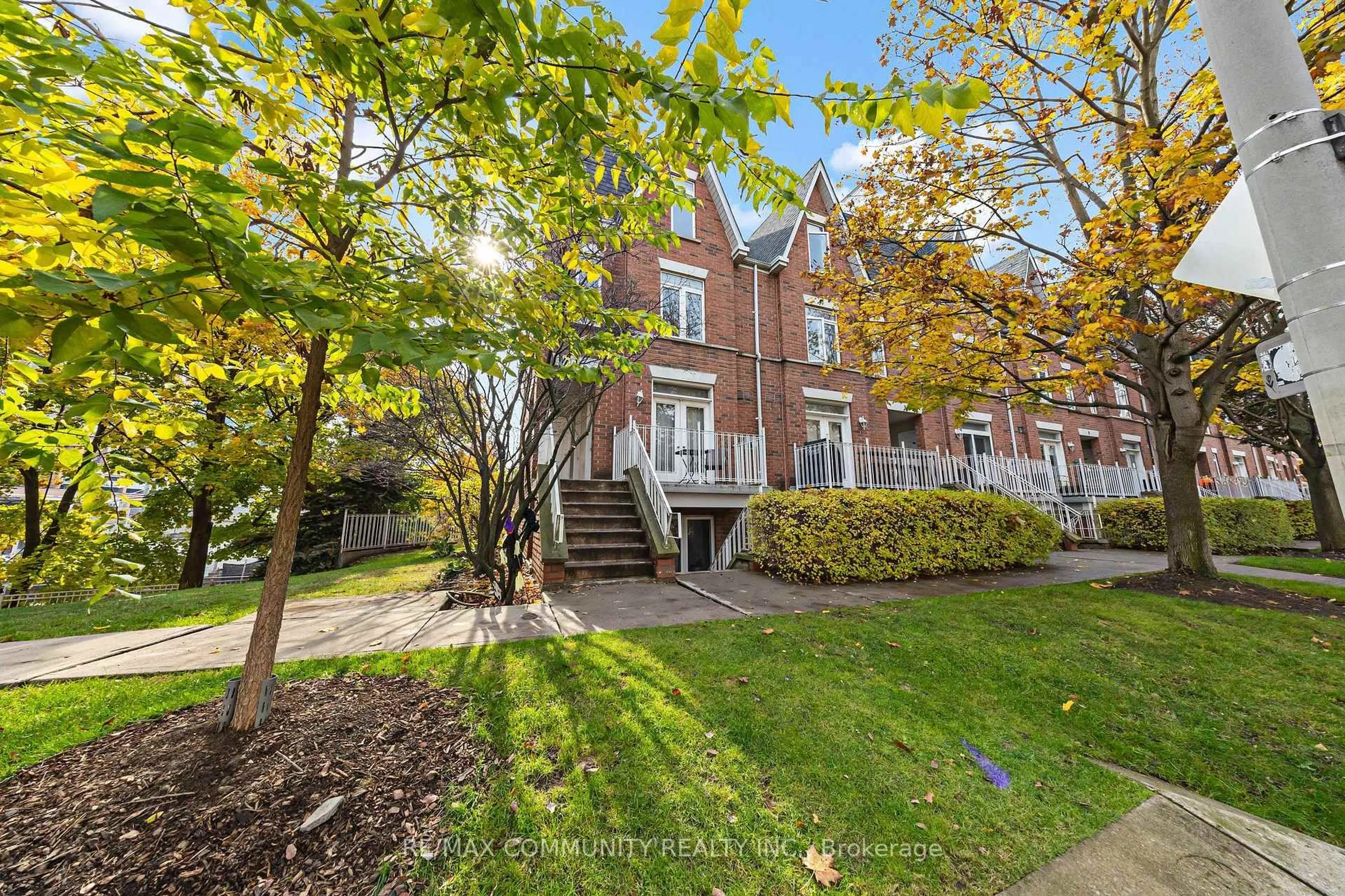 A pic from outside/outdoor area/front of a property/back of a property/a pic from drone, street for 1 Sudbury St #101, Toronto Ontario M6J 3W6
