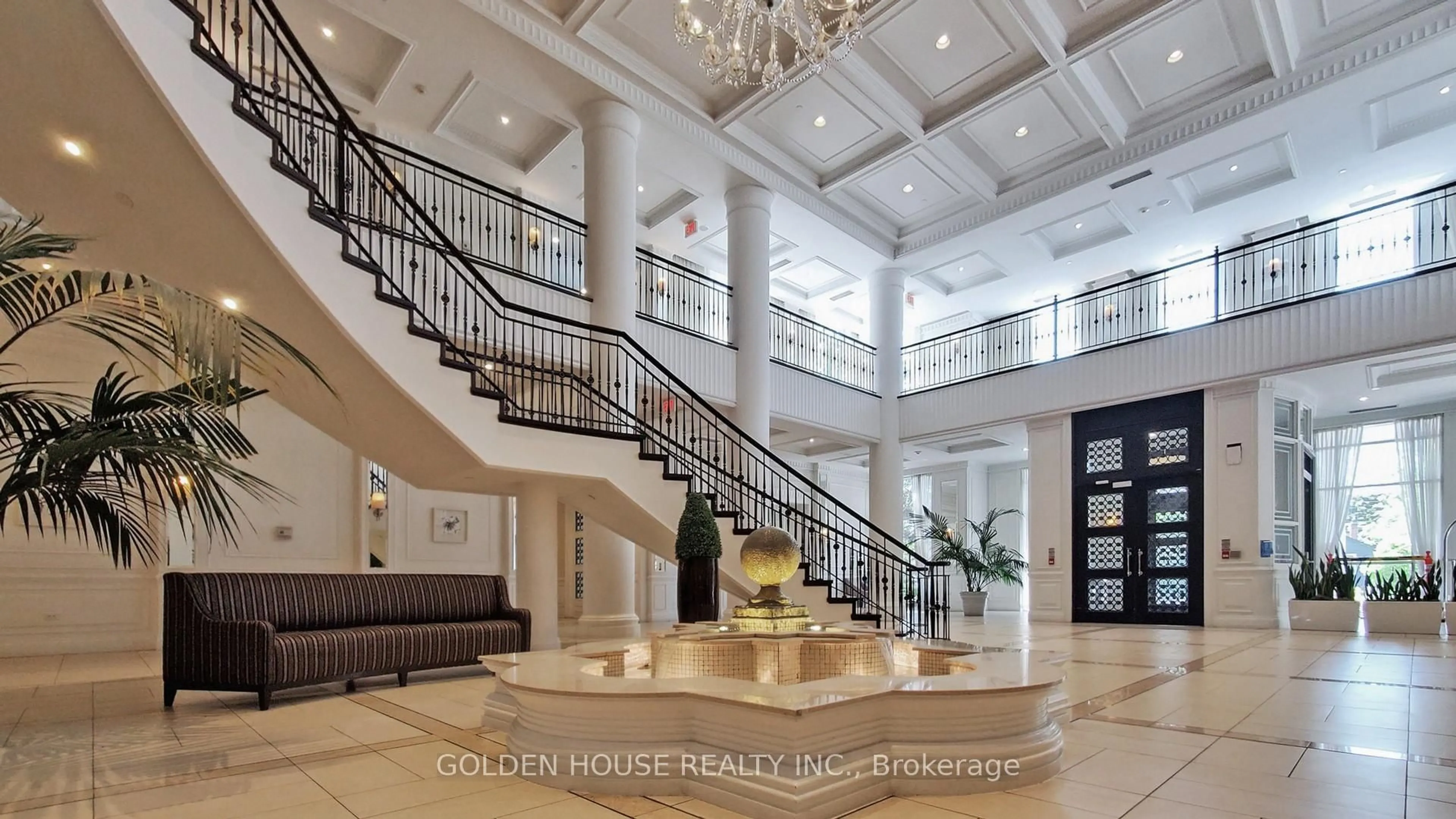 Indoor foyer for 25 Greenview Ave #1022, Toronto Ontario M2M 0A5