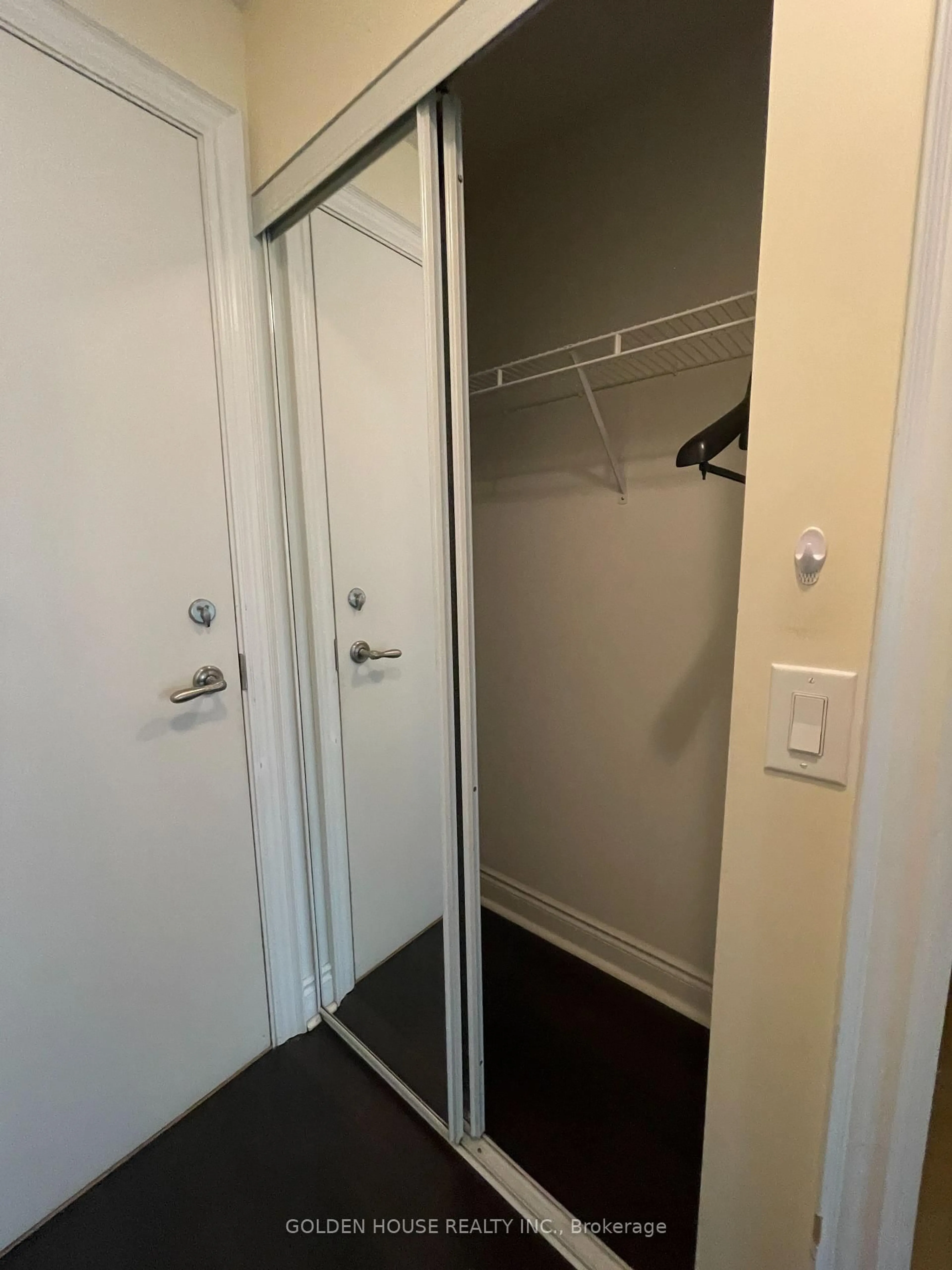 Storage room or clothes room or walk-in closet for 25 Greenview Ave #1022, Toronto Ontario M2M 0A5