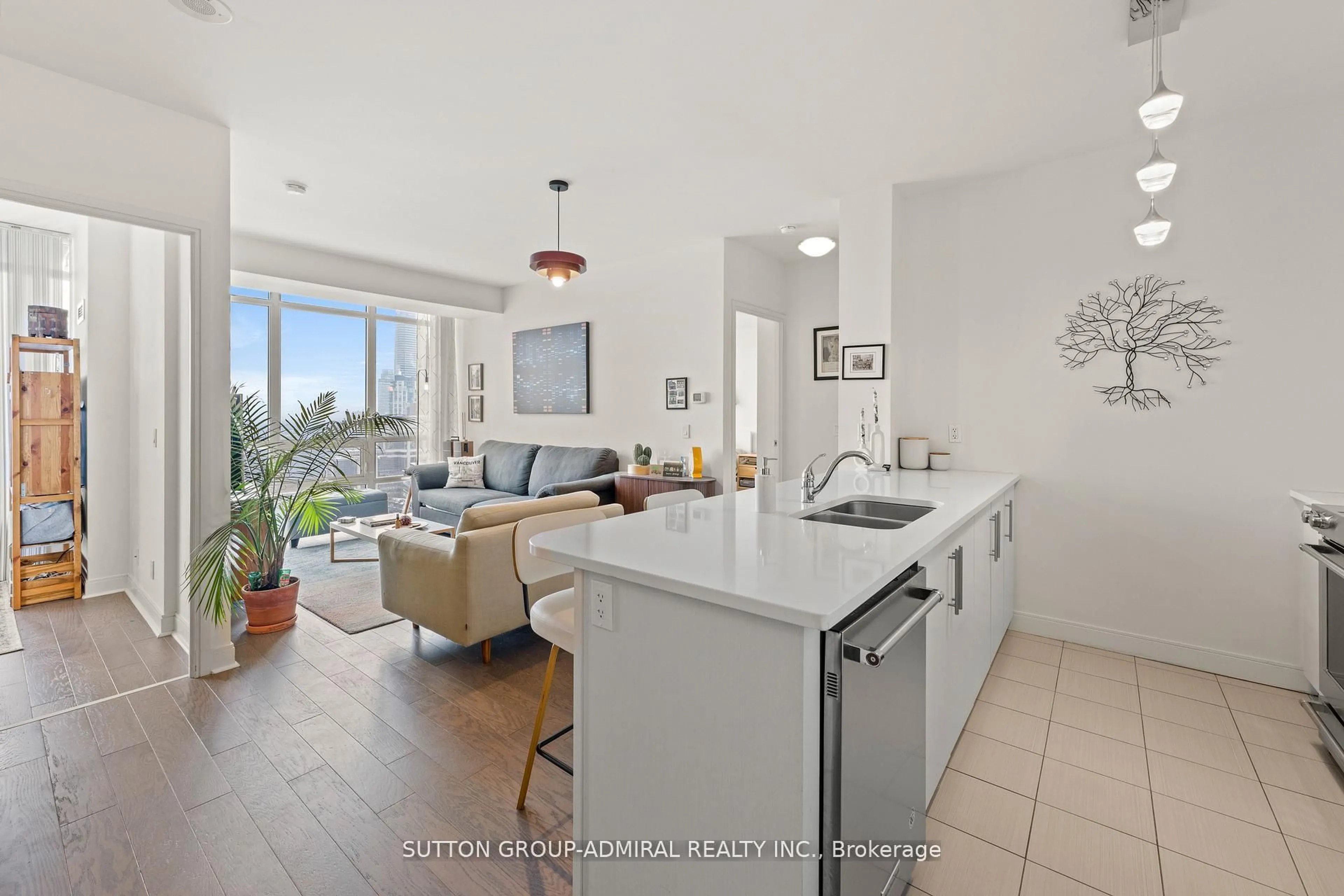Open concept kitchen, unknown for 825 Church St #2106, Toronto Ontario M4W 3Z4