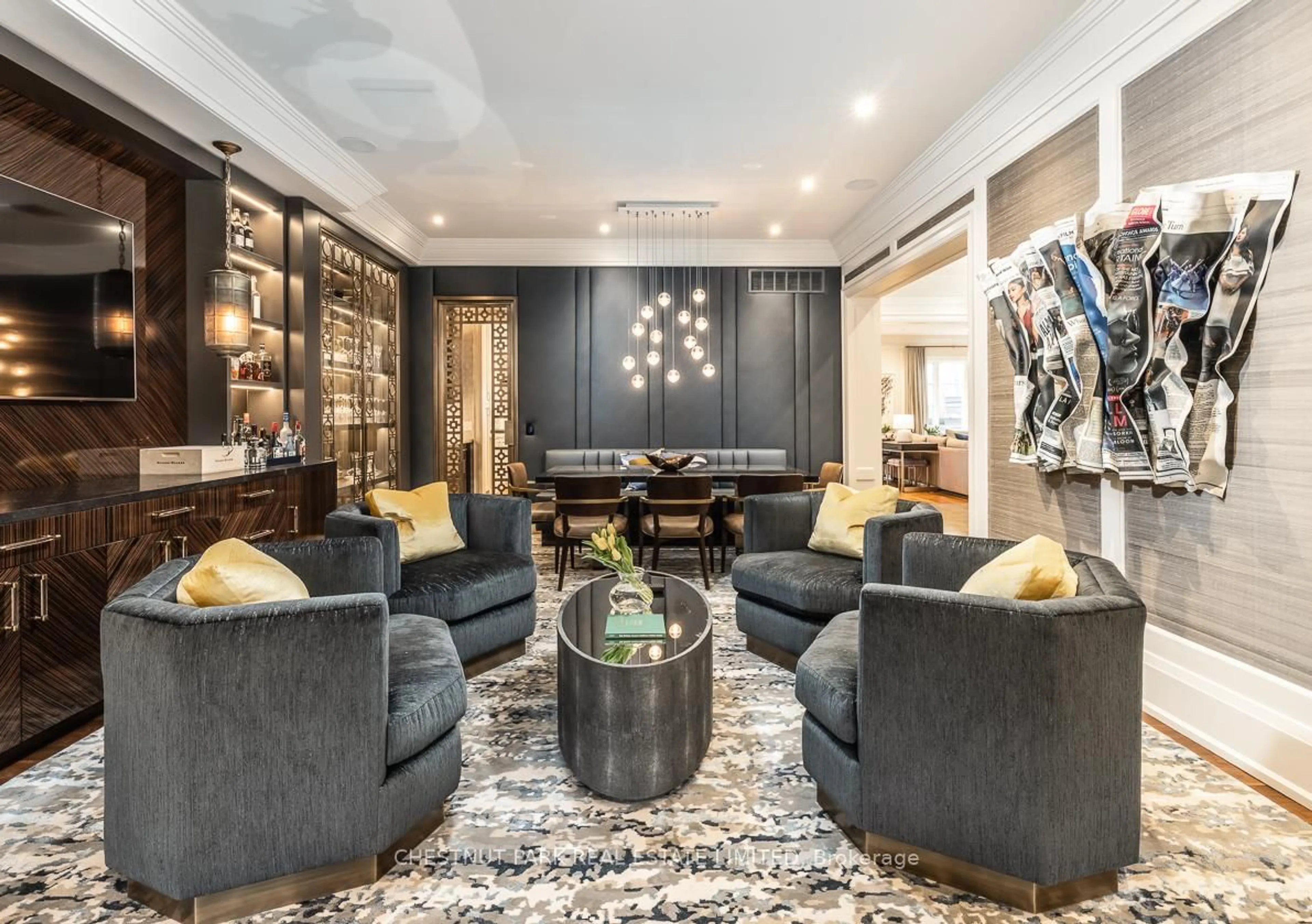 Living room with furniture, unknown for 9 Dewbourne Ave, Toronto Ontario M5P 1Z1