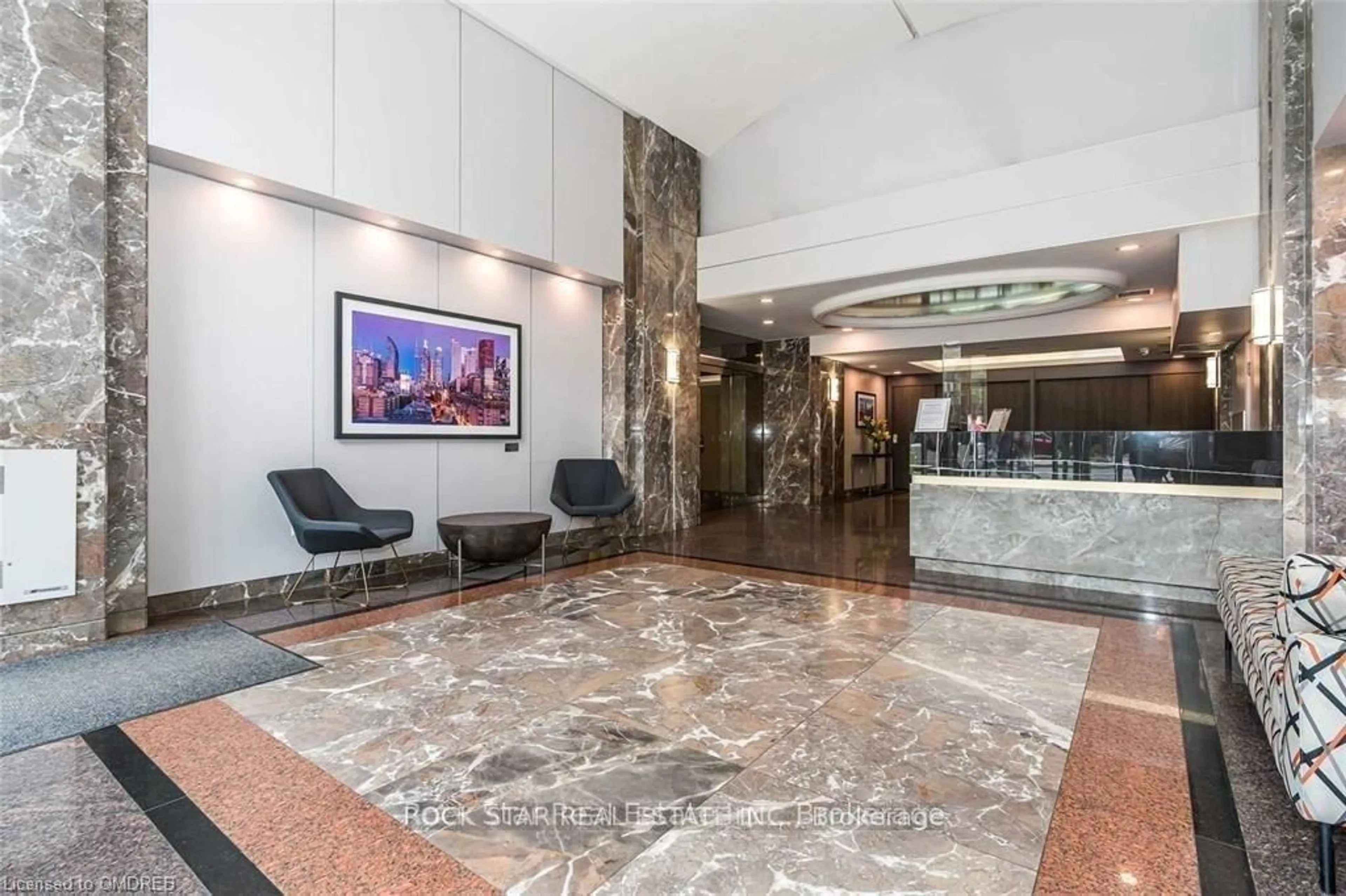 Lobby for 109 FRONT St #425, Toronto Ontario M5A 4P7