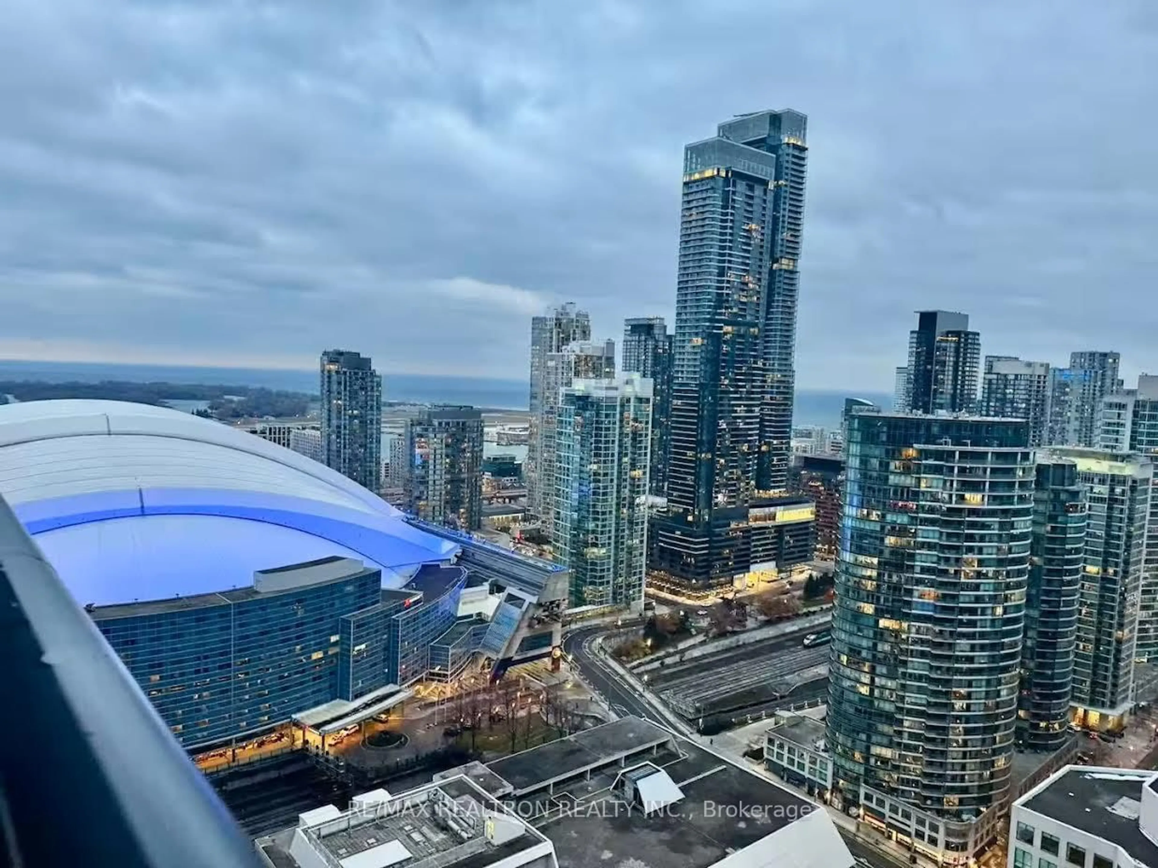 A pic from outside/outdoor area/front of a property/back of a property/a pic from drone, city buildings view from balcony for 300 Front St #3403, Toronto Ontario M5V 0E9