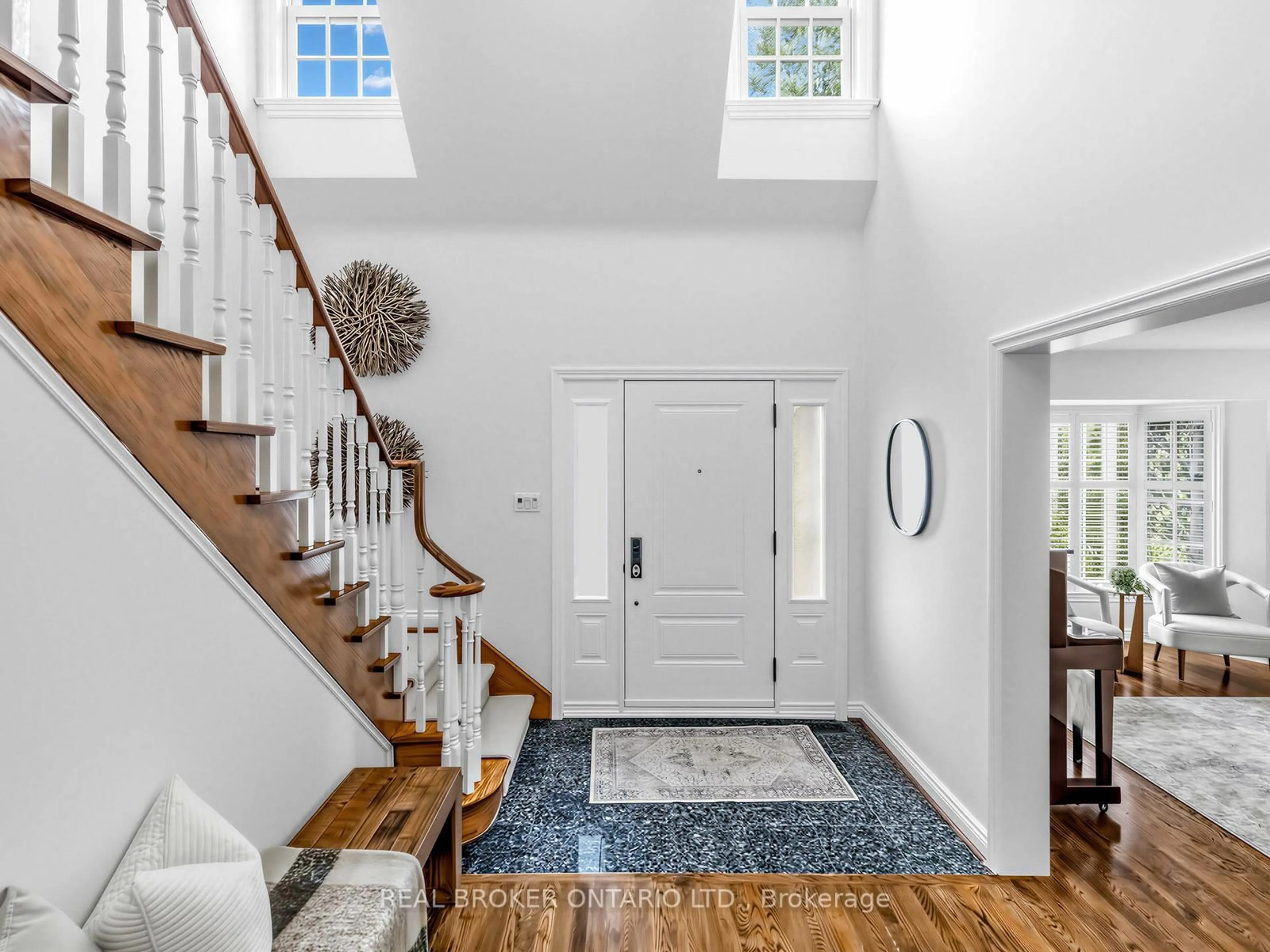 Indoor entryway for 9 Temagami Crt, Toronto Ontario M2M 4E6