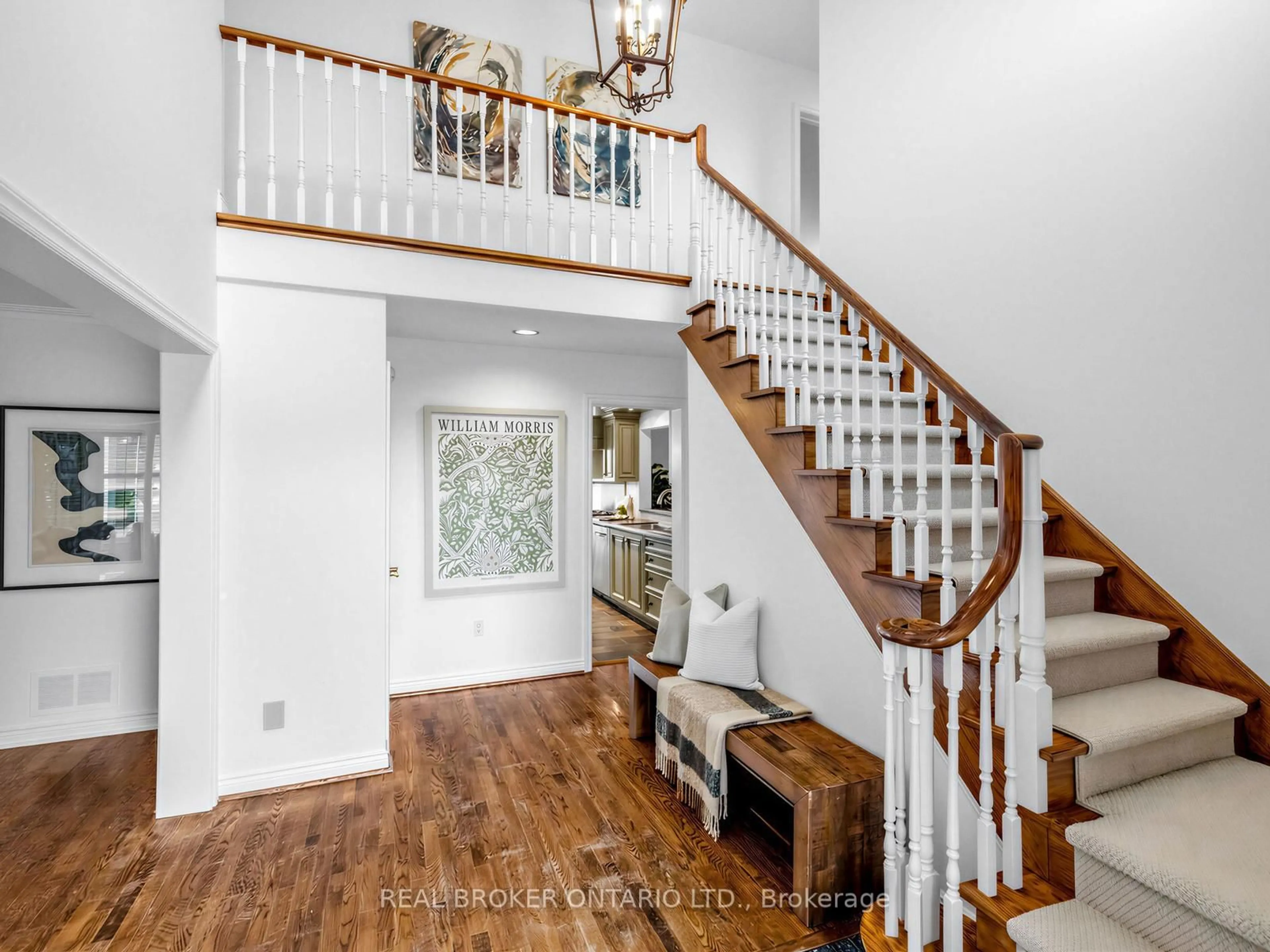 Indoor entryway for 9 Temagami Crt, Toronto Ontario M2M 4E6