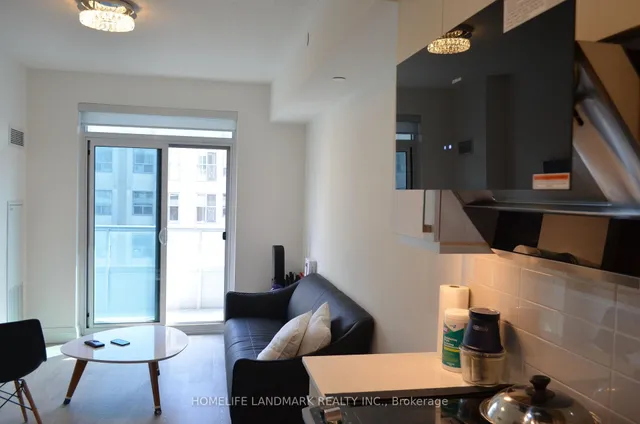 591 Sheppard Ave #808, Toronto 4