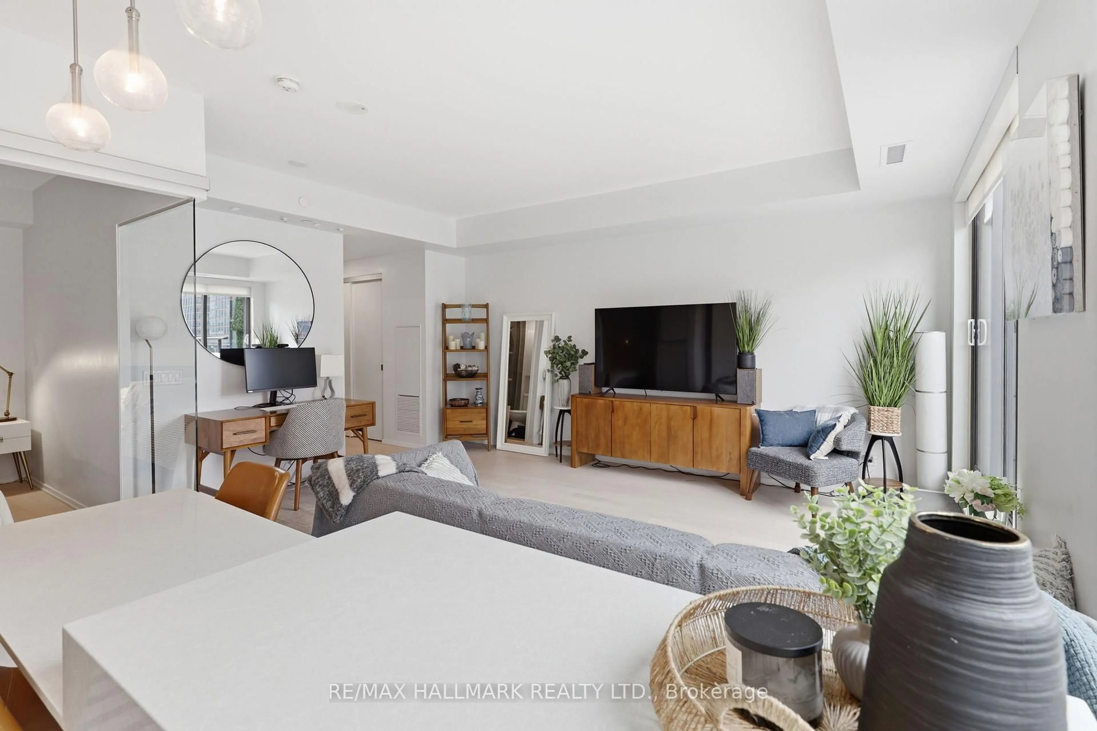 Living room with furniture, unknown for 12 Bonnycastle St #425, Toronto Ontario M5A 0C8