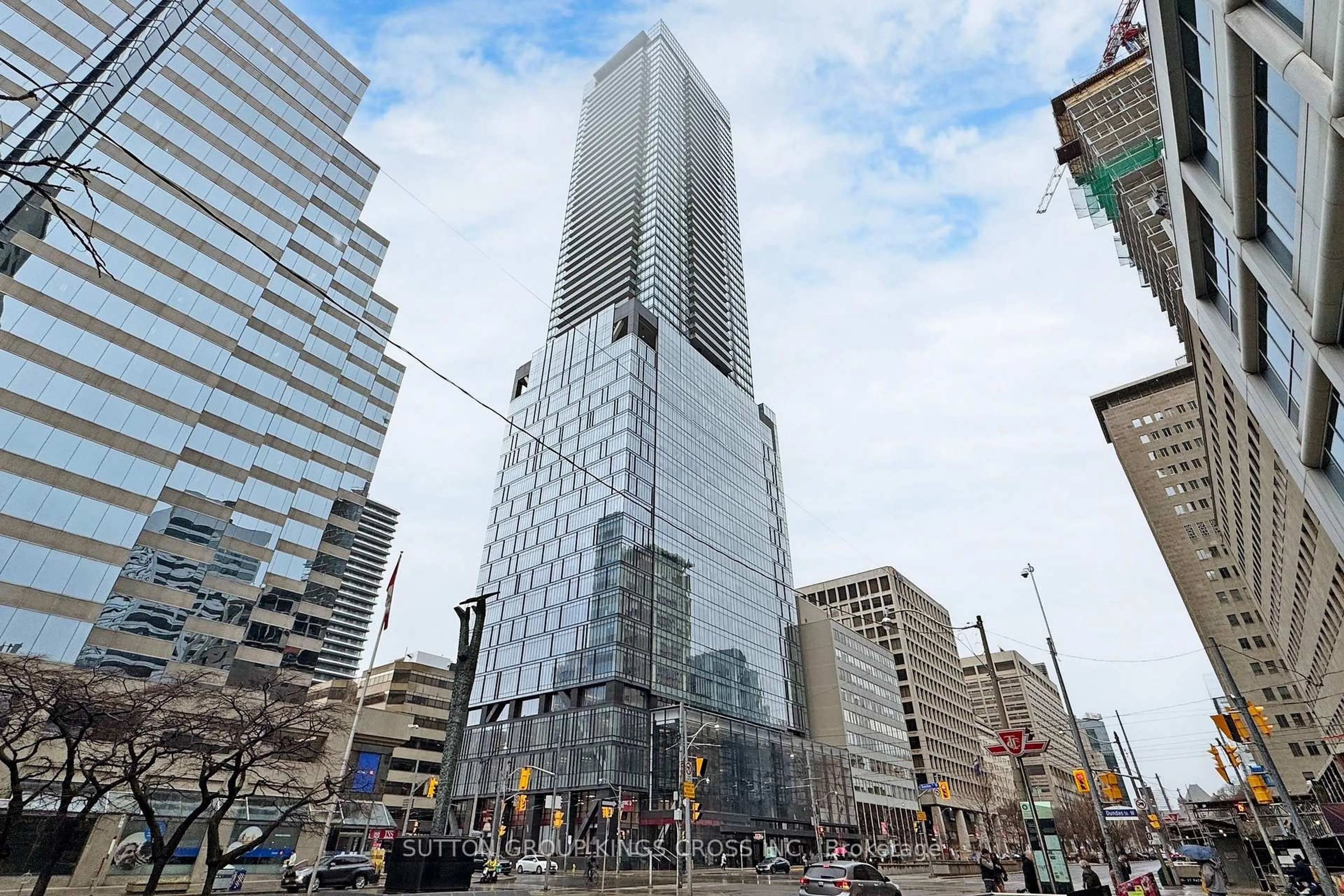 Unknown for 488 University Ave #3901, Toronto Ontario M5G 0C1