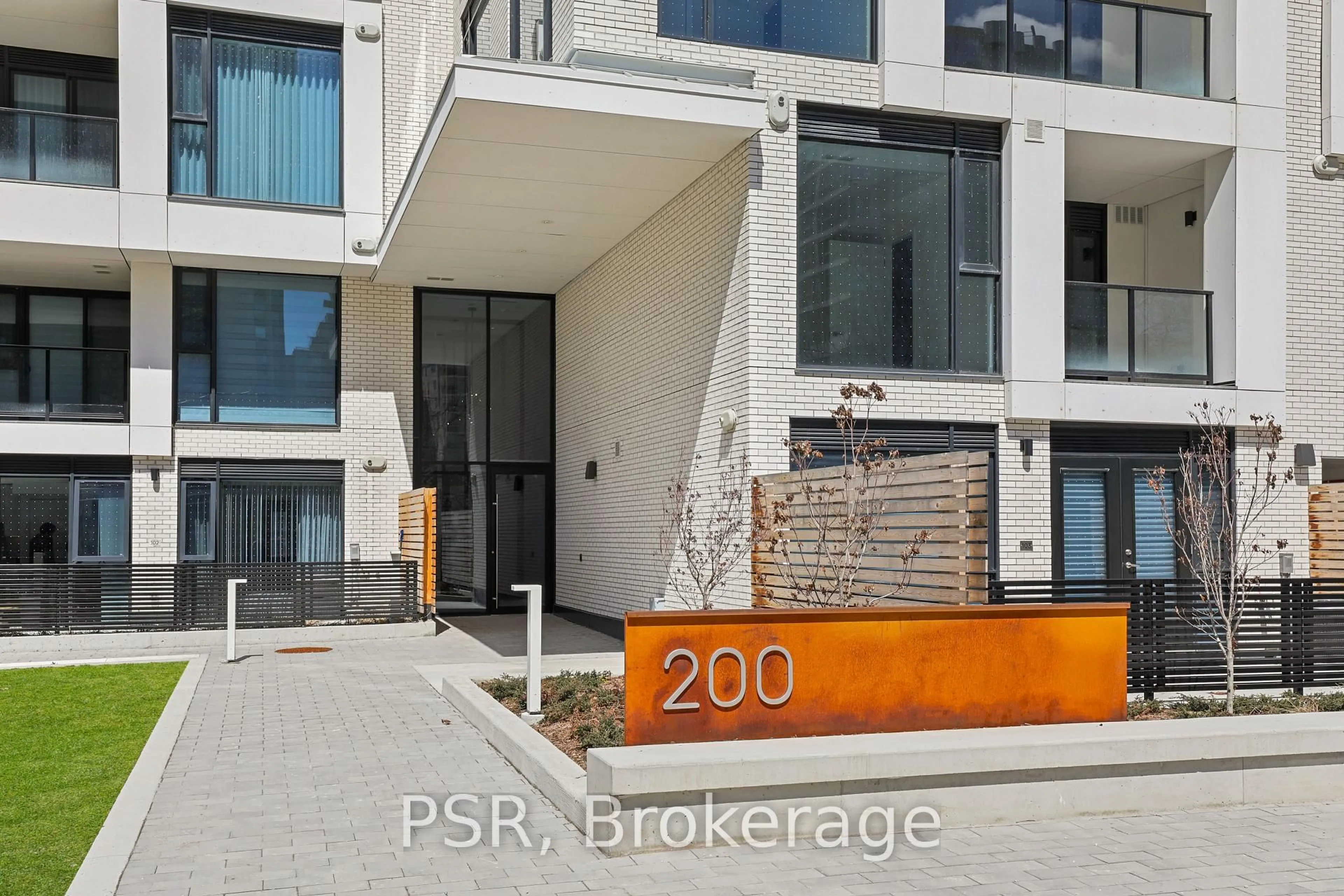 Unknown for 200 Keewatin Ave #304, Toronto Ontario M4P 1Z8