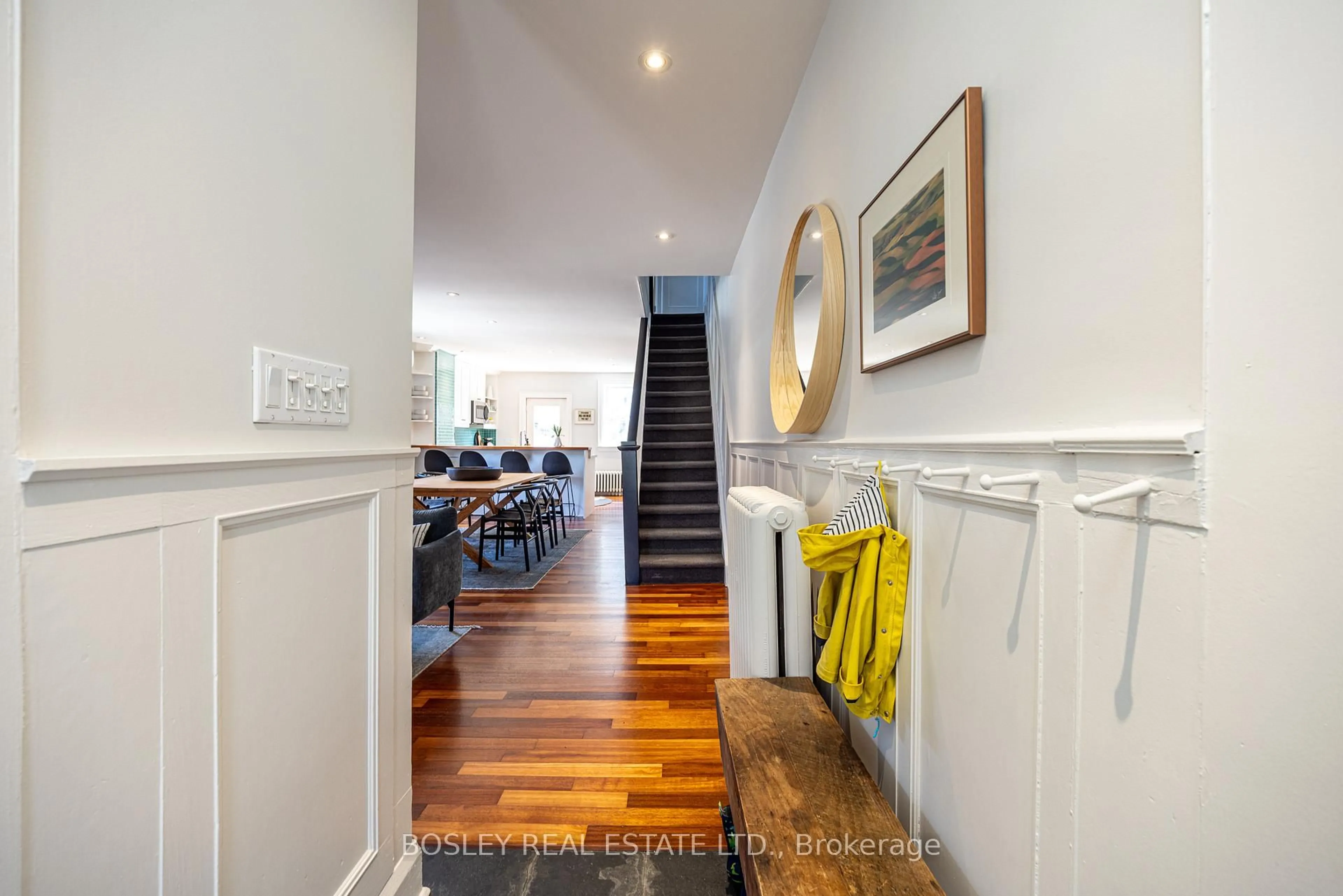 Indoor foyer for 65 Benson Ave, Toronto Ontario M6G 2H7