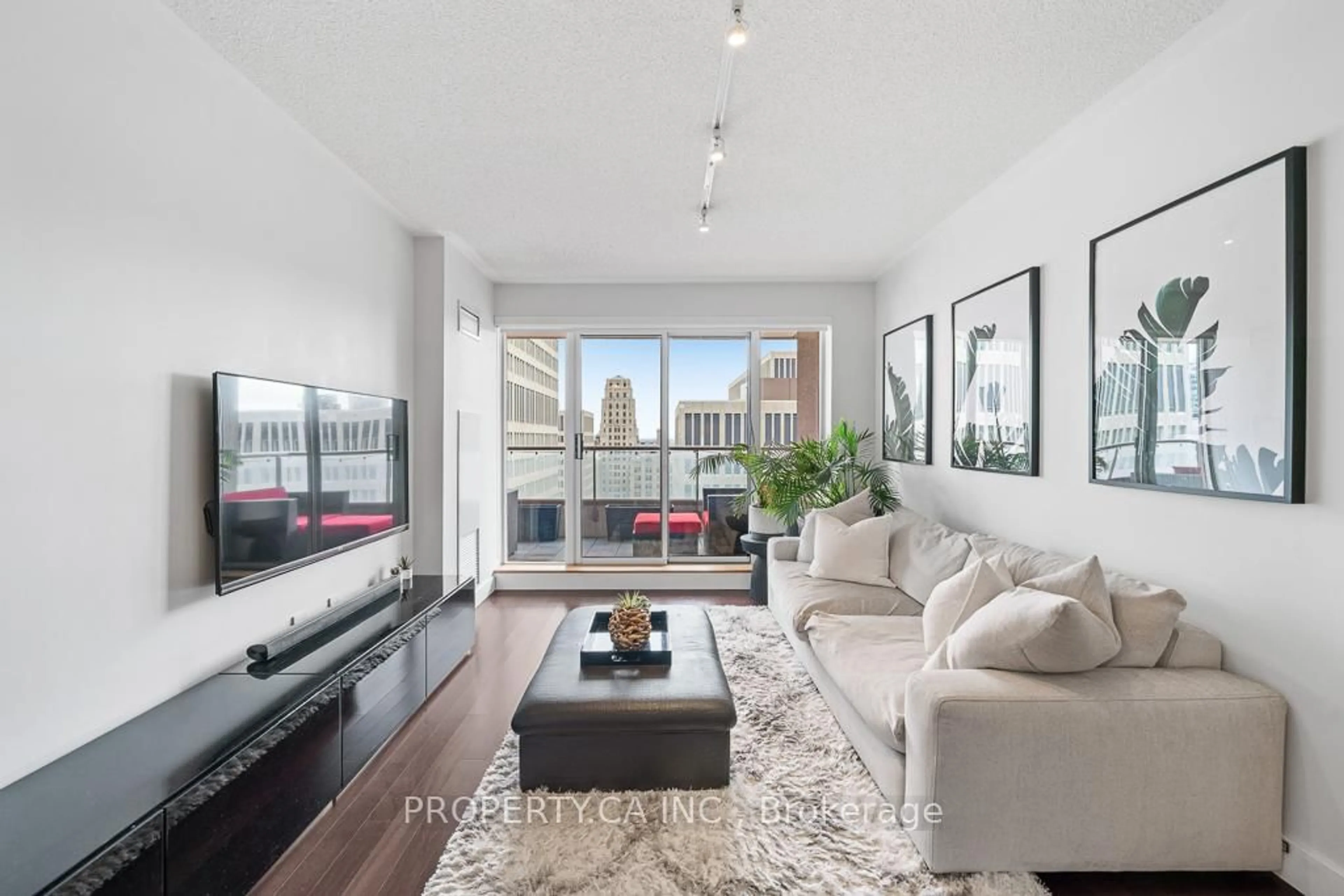 Living room with furniture, unknown for 909 Bay St #1503, Toronto Ontario M5S 3G2