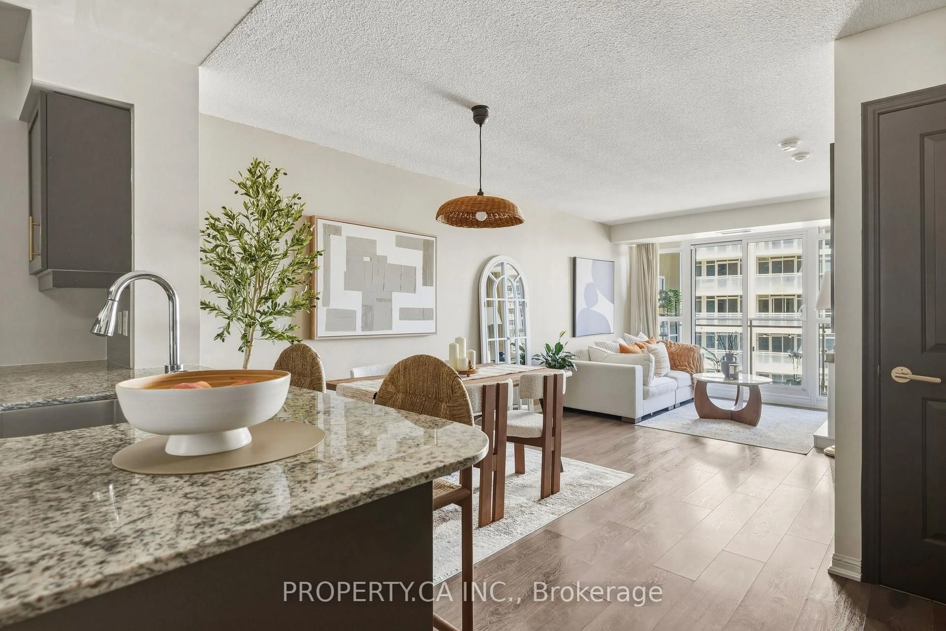 Open concept kitchen, unknown for 35 Bastion St #1604, Toronto Ontario M5V 0C2