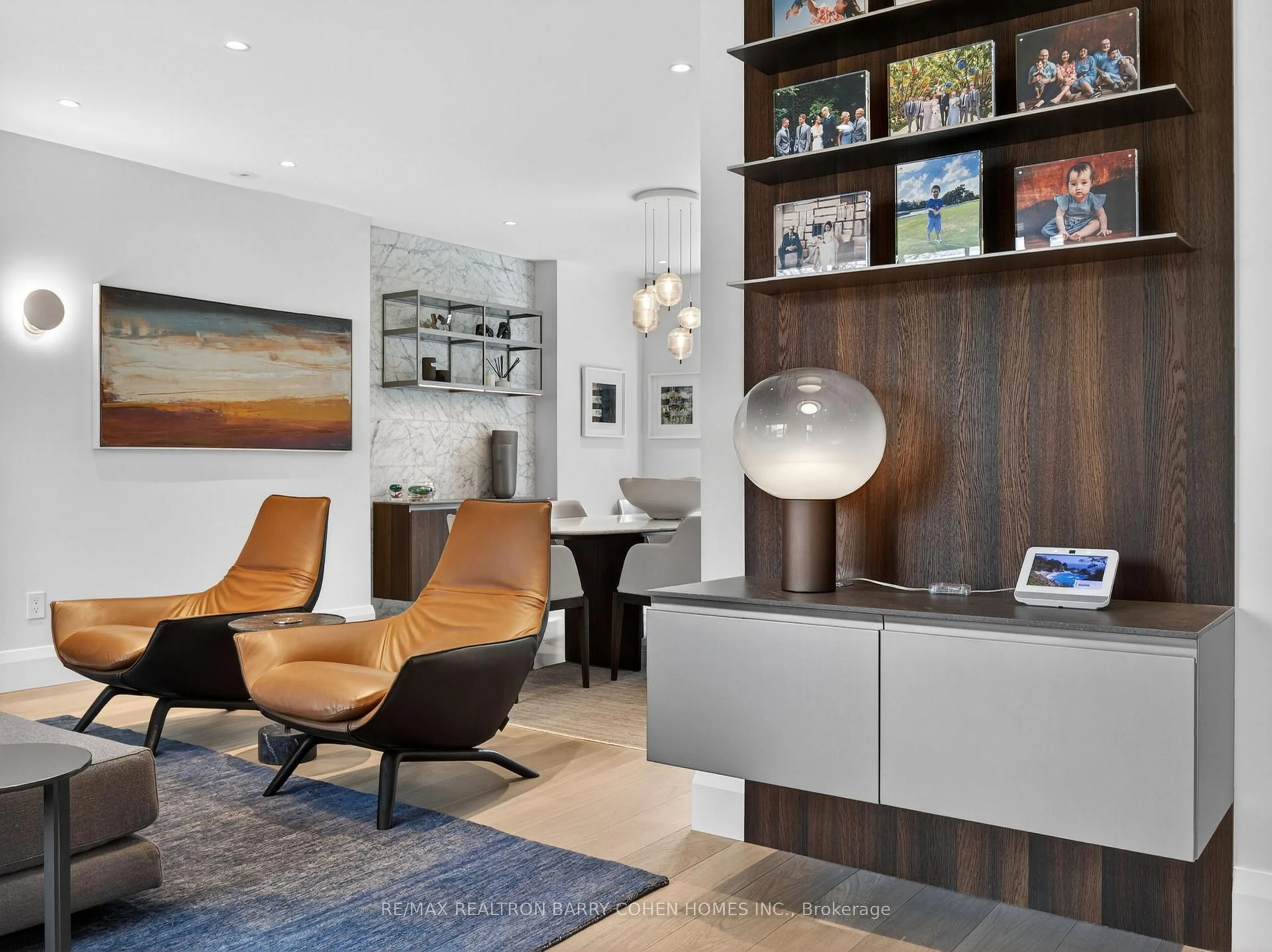 Lobby for 130 Mona Dr, Toronto Ontario M5N 2R6