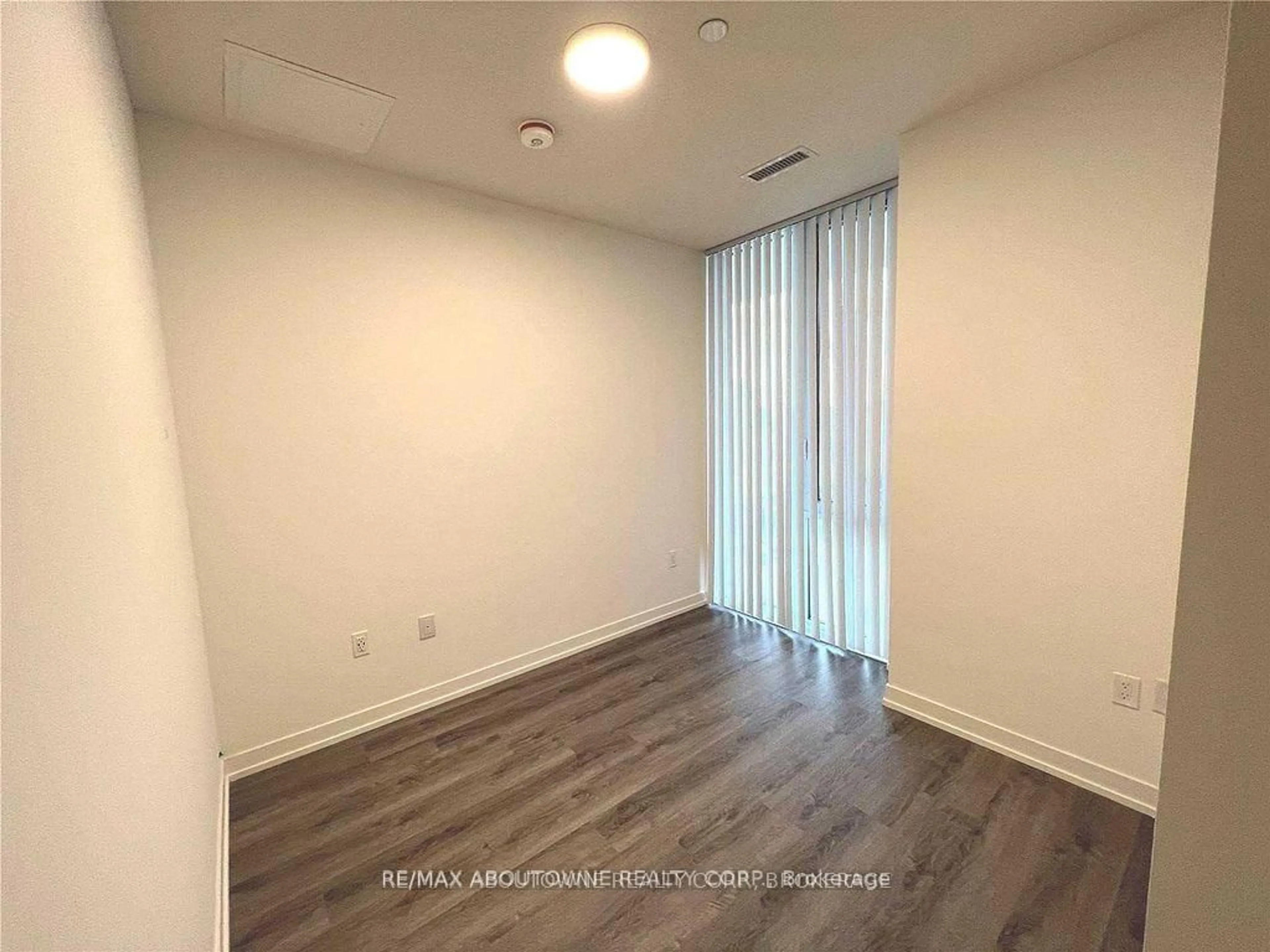 A pic of a room for 138 Downes St #1105, Toronto Ontario M5E 0E4