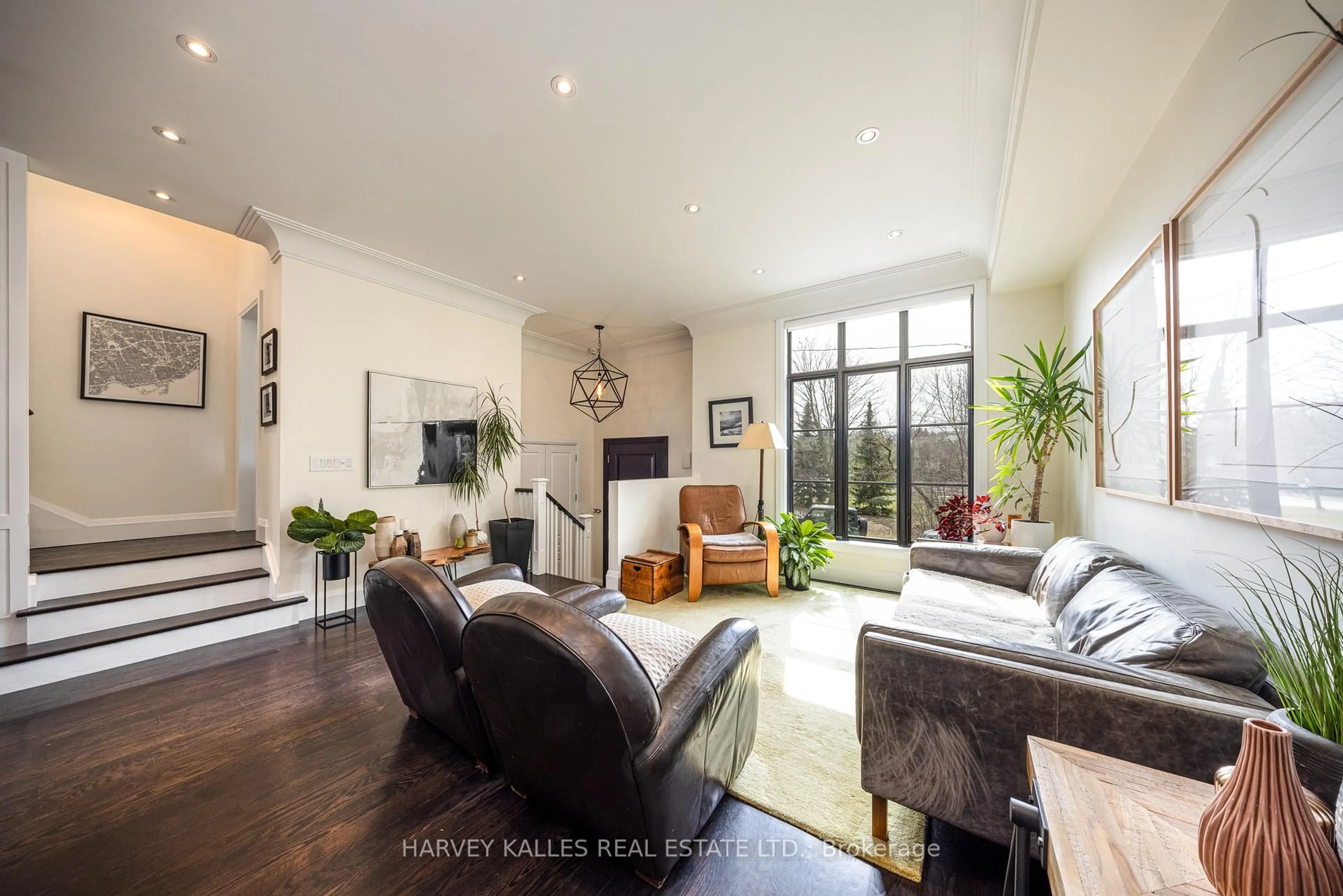 Living room with furniture, unknown for 488 Arlington Ave, Toronto Ontario M6C 3A2