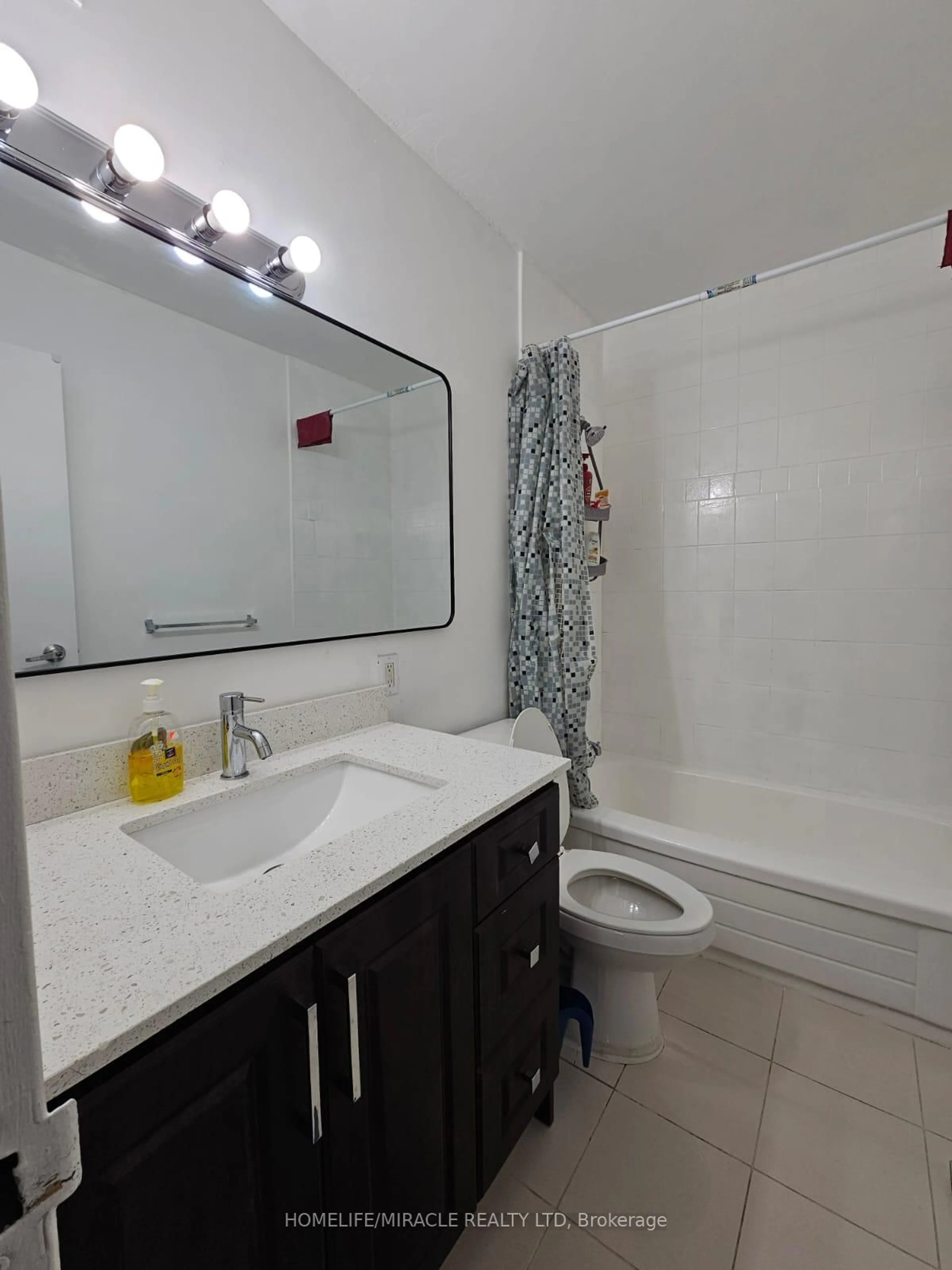 Standard bathroom, unknown for 715 Don Mills Rd #201, Toronto Ontario M3C 1S5
